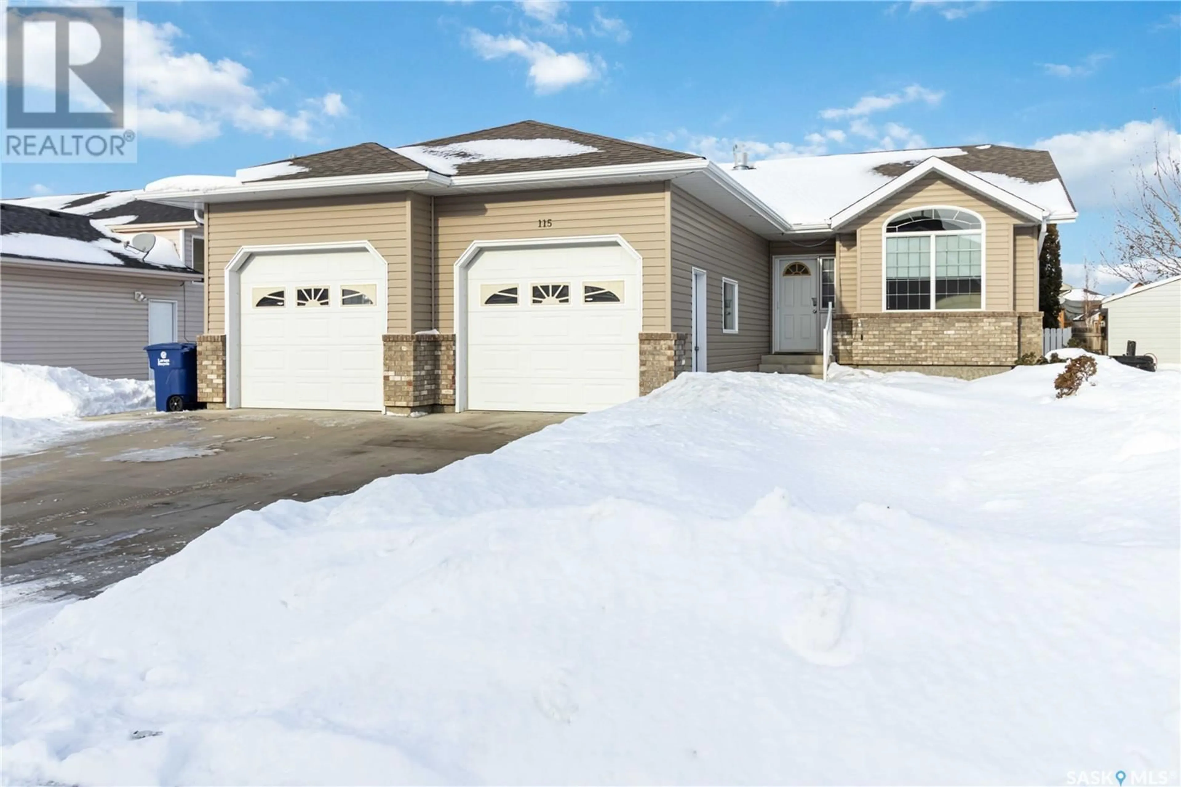 Frontside or backside of a home, the street view for 115 Victor HEIGHTS, Dalmeny Saskatchewan S0K1E0