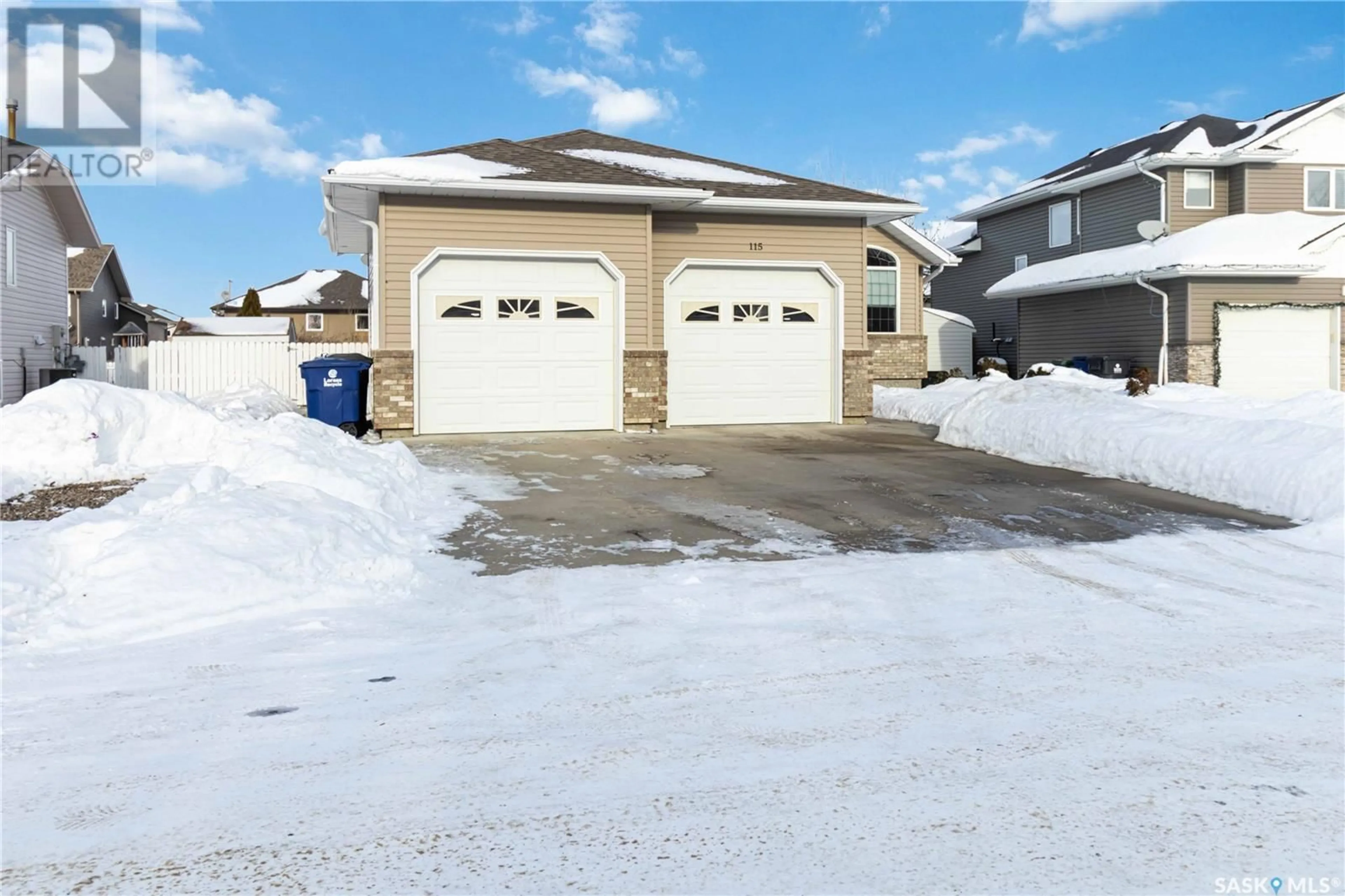 Frontside or backside of a home, the street view for 115 Victor HEIGHTS, Dalmeny Saskatchewan S0K1E0