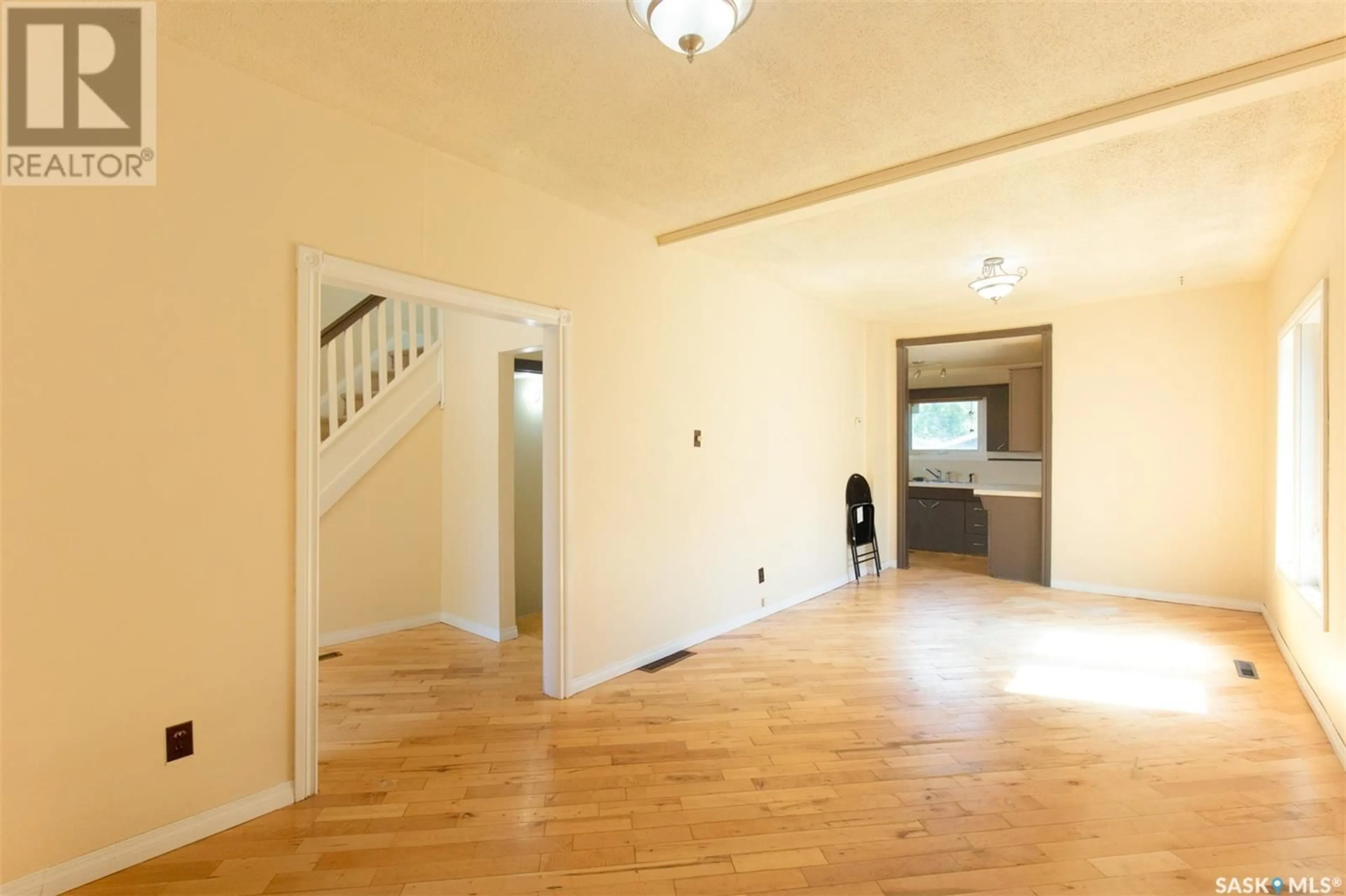 A pic of a room, wood floors for 881 Elgin AVENUE, Moose Jaw Saskatchewan S6H4G6