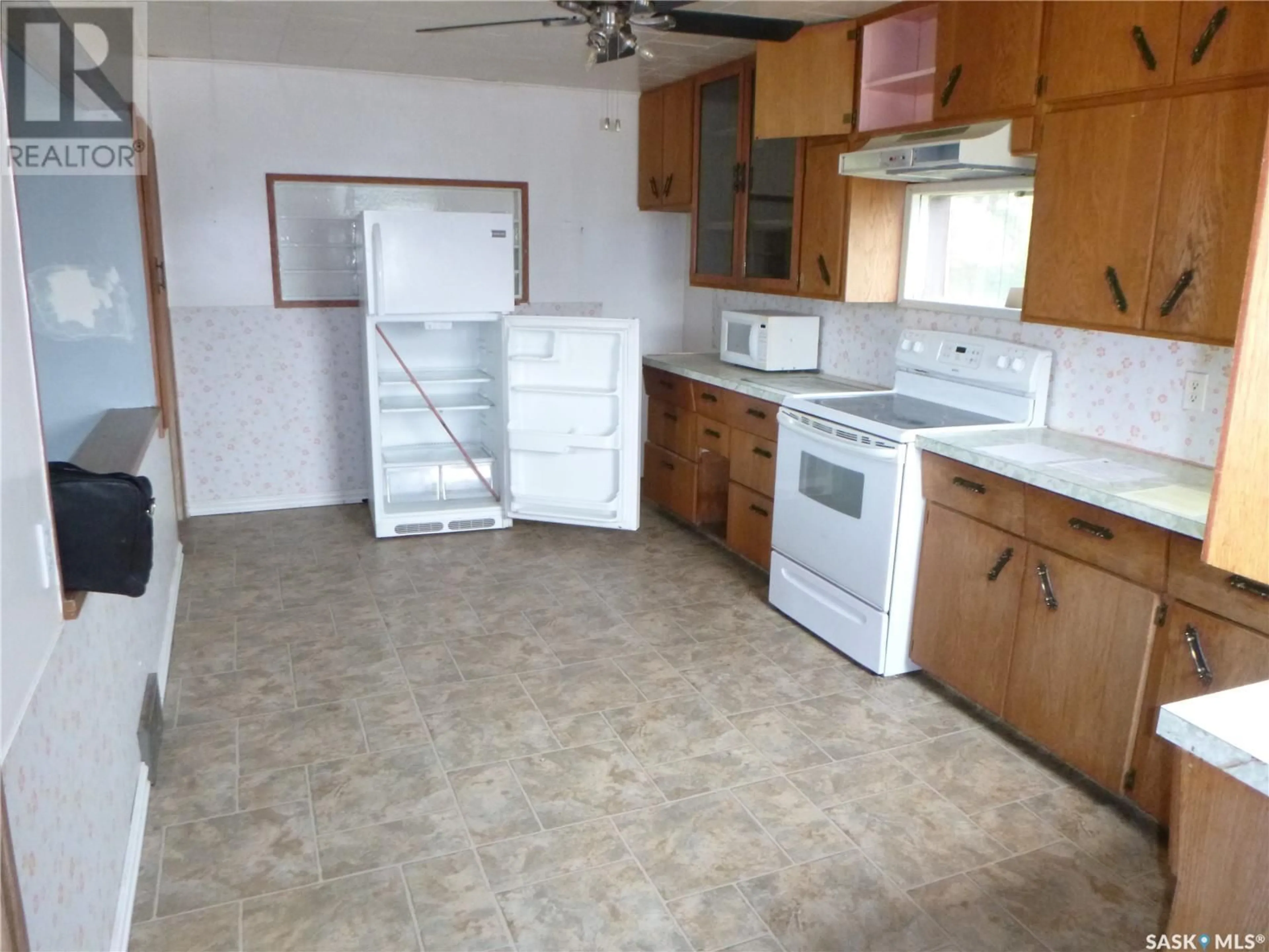 Kitchen, unknown floor, cottage for Bjorkdale Acreage, Bjorkdale Rm No. 426 Saskatchewan S0E0E0