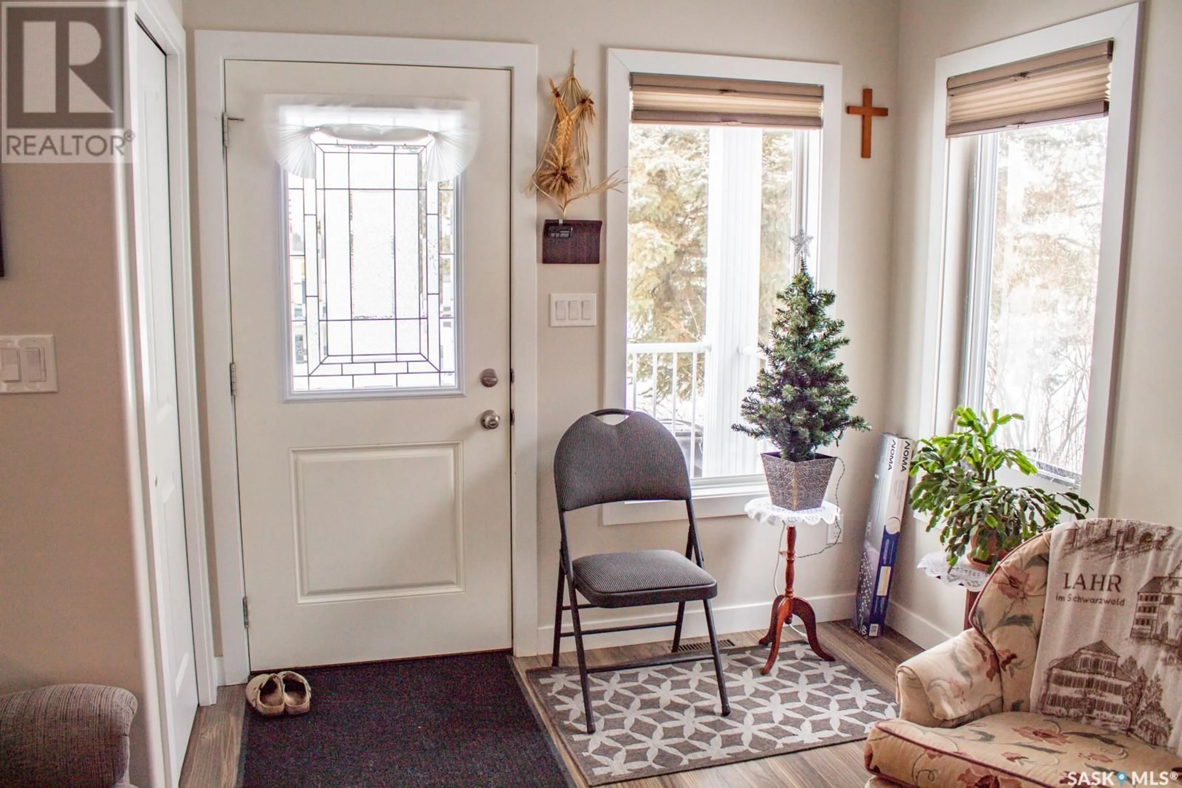 Indoor entryway, wood floors for 112N 1st AVENUE N, St. Brieux Saskatchewan S0K3V0