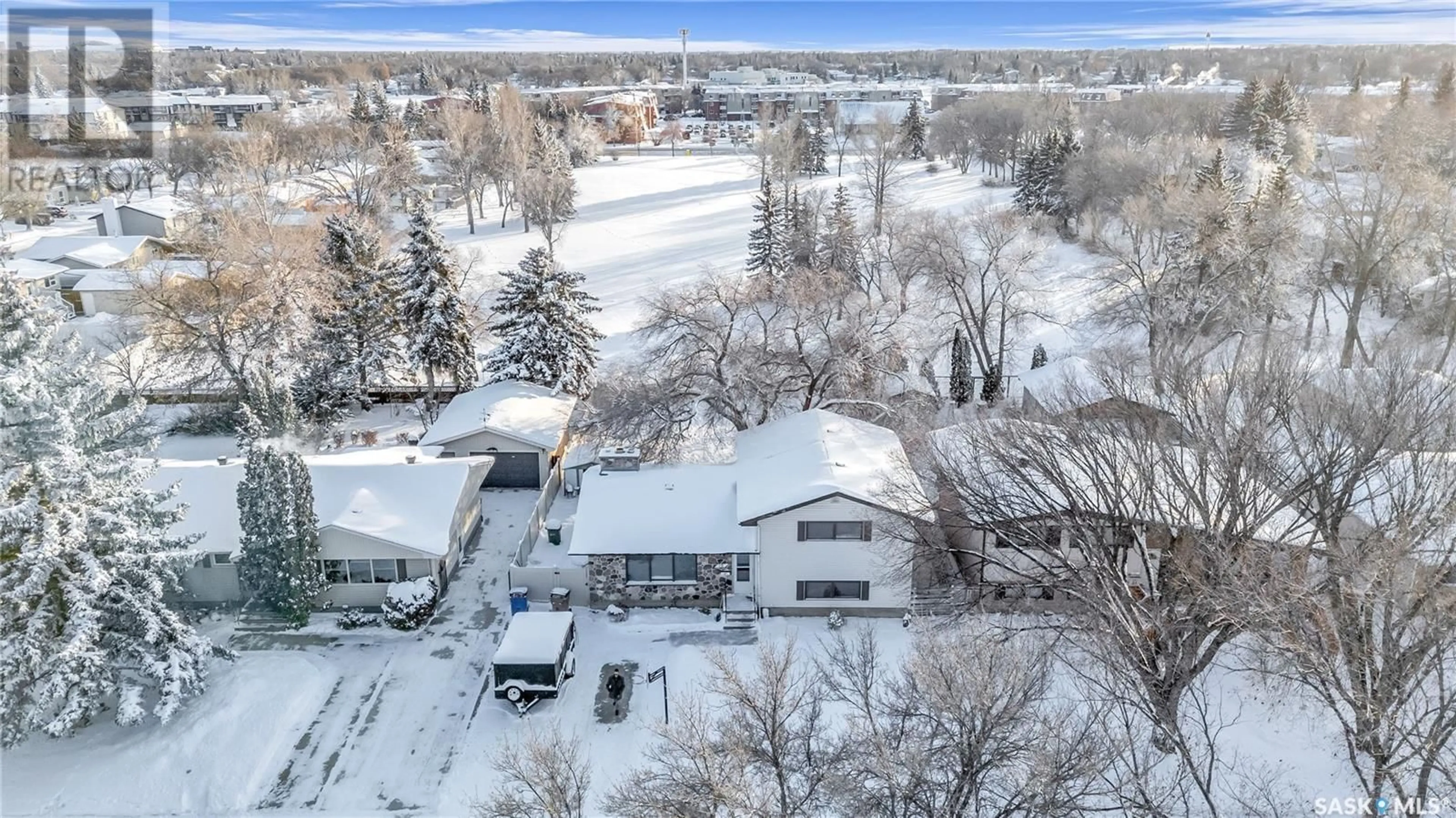 A pic from exterior of the house or condo, the street view for 19 Matheson CRESCENT, Regina Saskatchewan S4R5C3