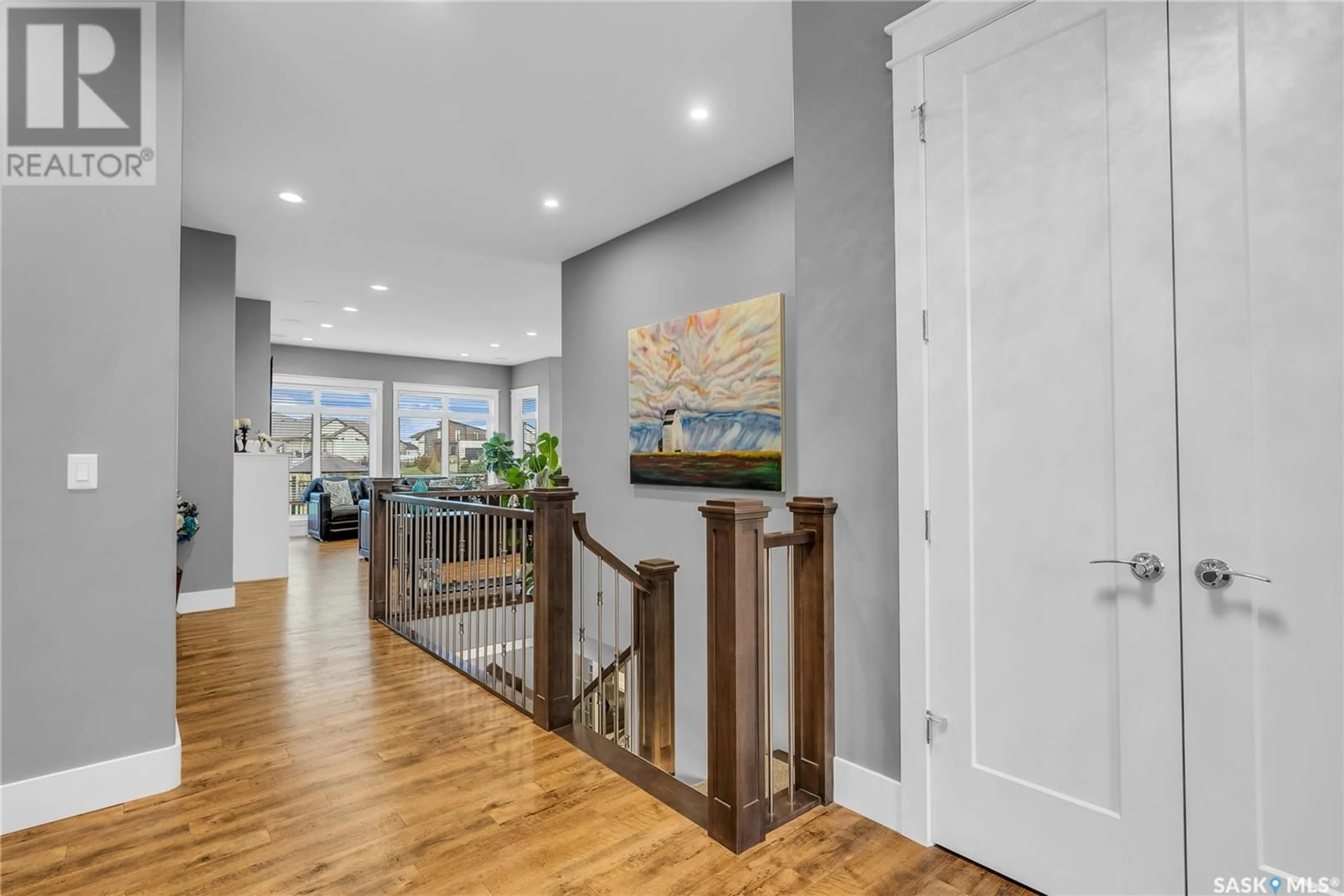 Indoor entryway, wood floors for 142 Gillies LANE, Saskatoon Saskatchewan S7V0J8