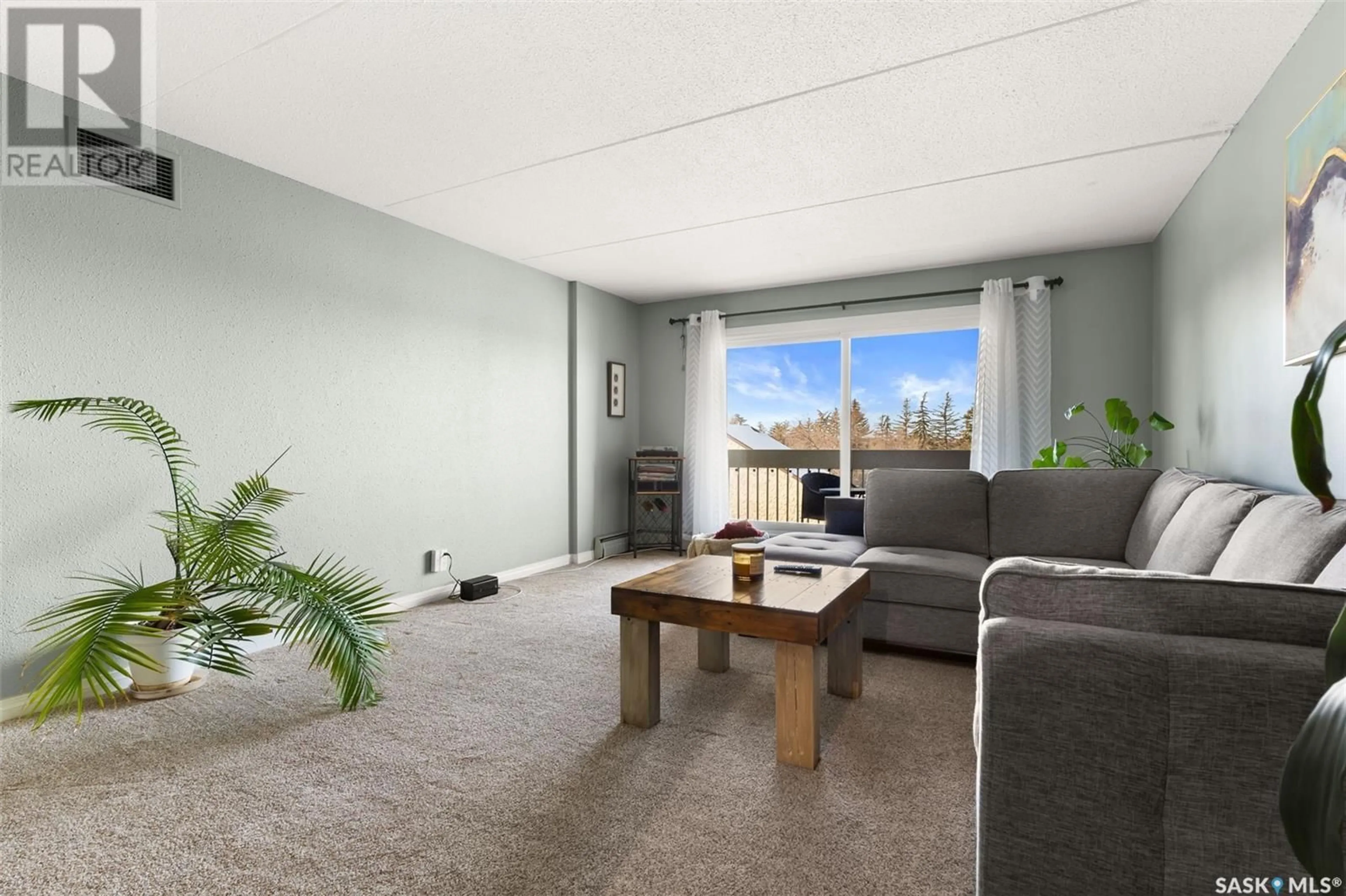 Living room with furniture, unknown for 302 3520 Hillsdale STREET, Regina Saskatchewan S4S5Z5