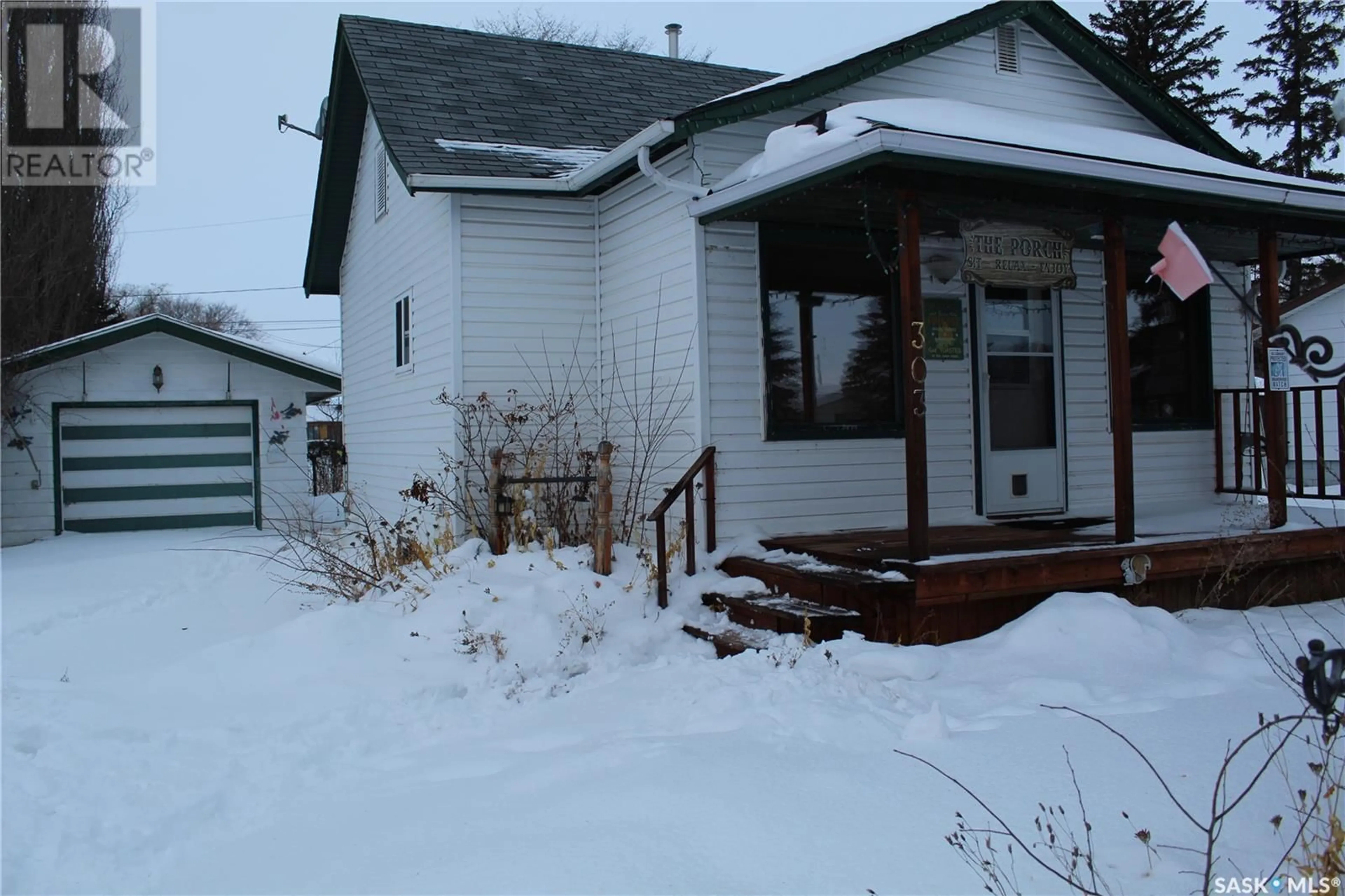 Unknown for 303 2nd AVENUE, Cudworth Saskatchewan S0K1B0