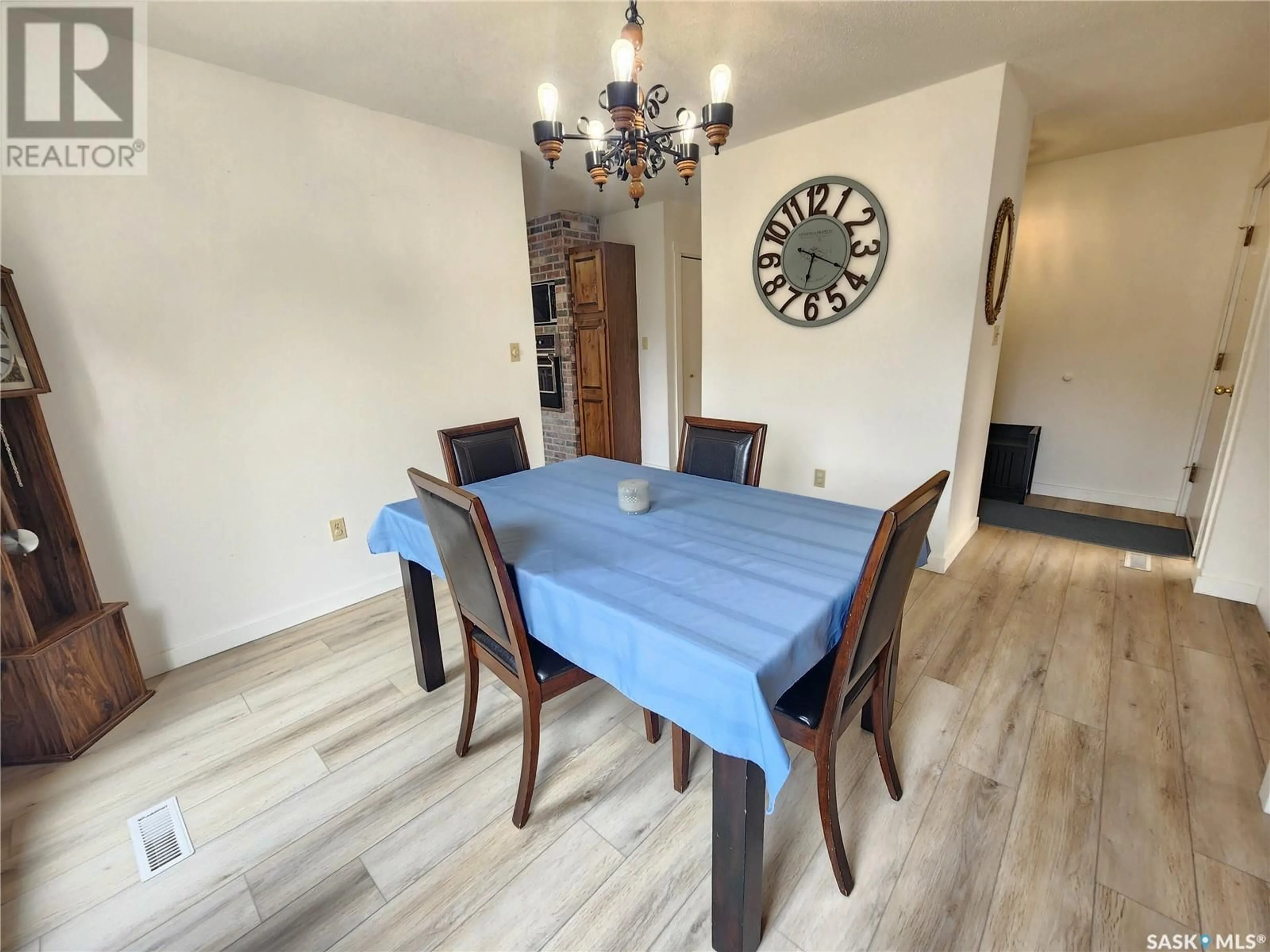 Dining room, wood/laminate floor for 206 Heather AVENUE, Ogema Saskatchewan S0C1Y0