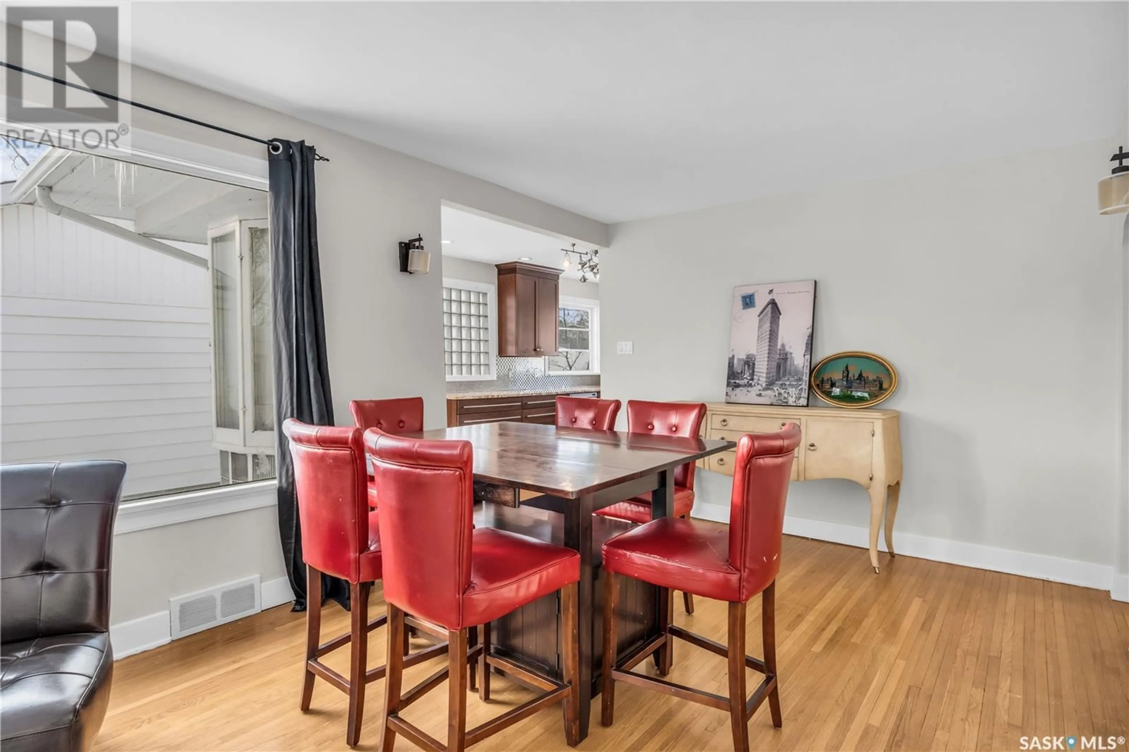 Dining room, wood/laminate floor for 3070 Athol STREET, Regina Saskatchewan S4S1Y5