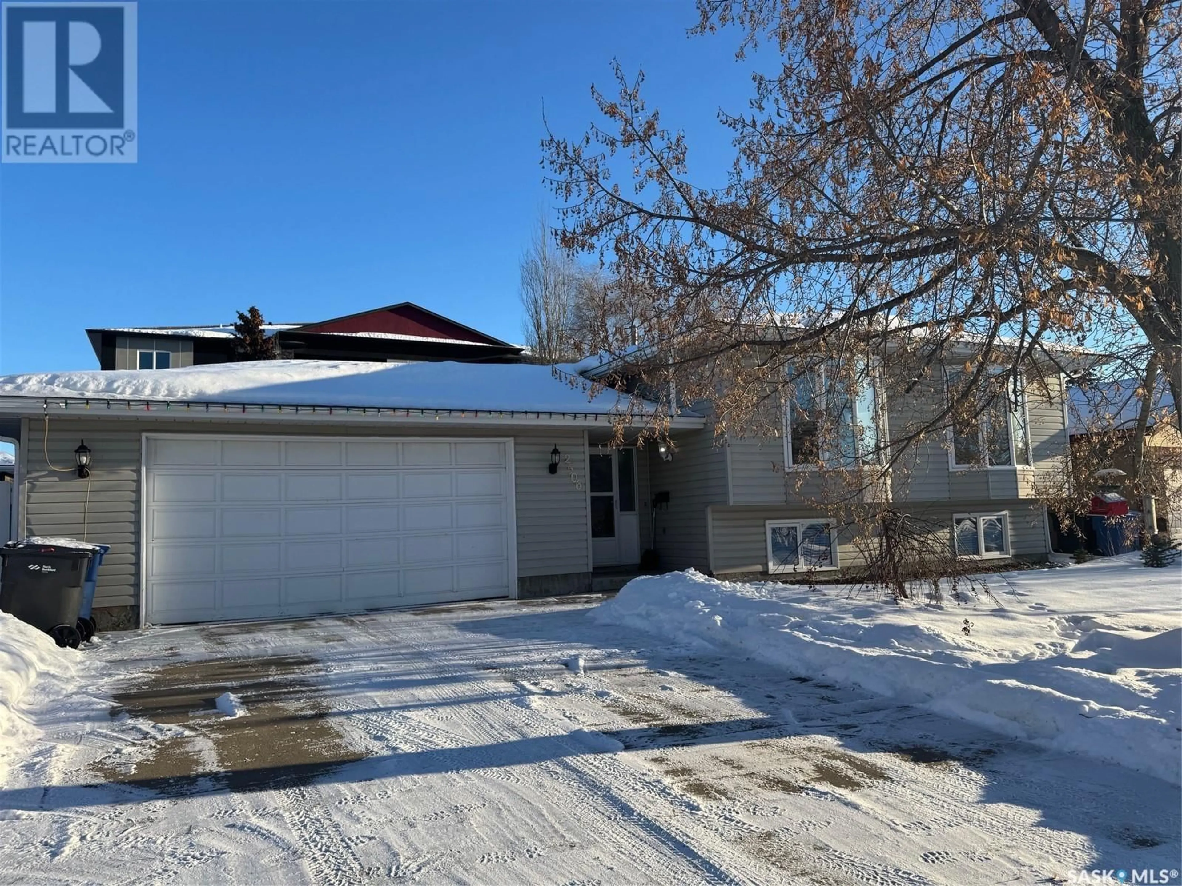 A pic from outside/outdoor area/front of a property/back of a property/a pic from drone, street for 2506 Cardinal CRESCENT, North Battleford Saskatchewan S9A3X8