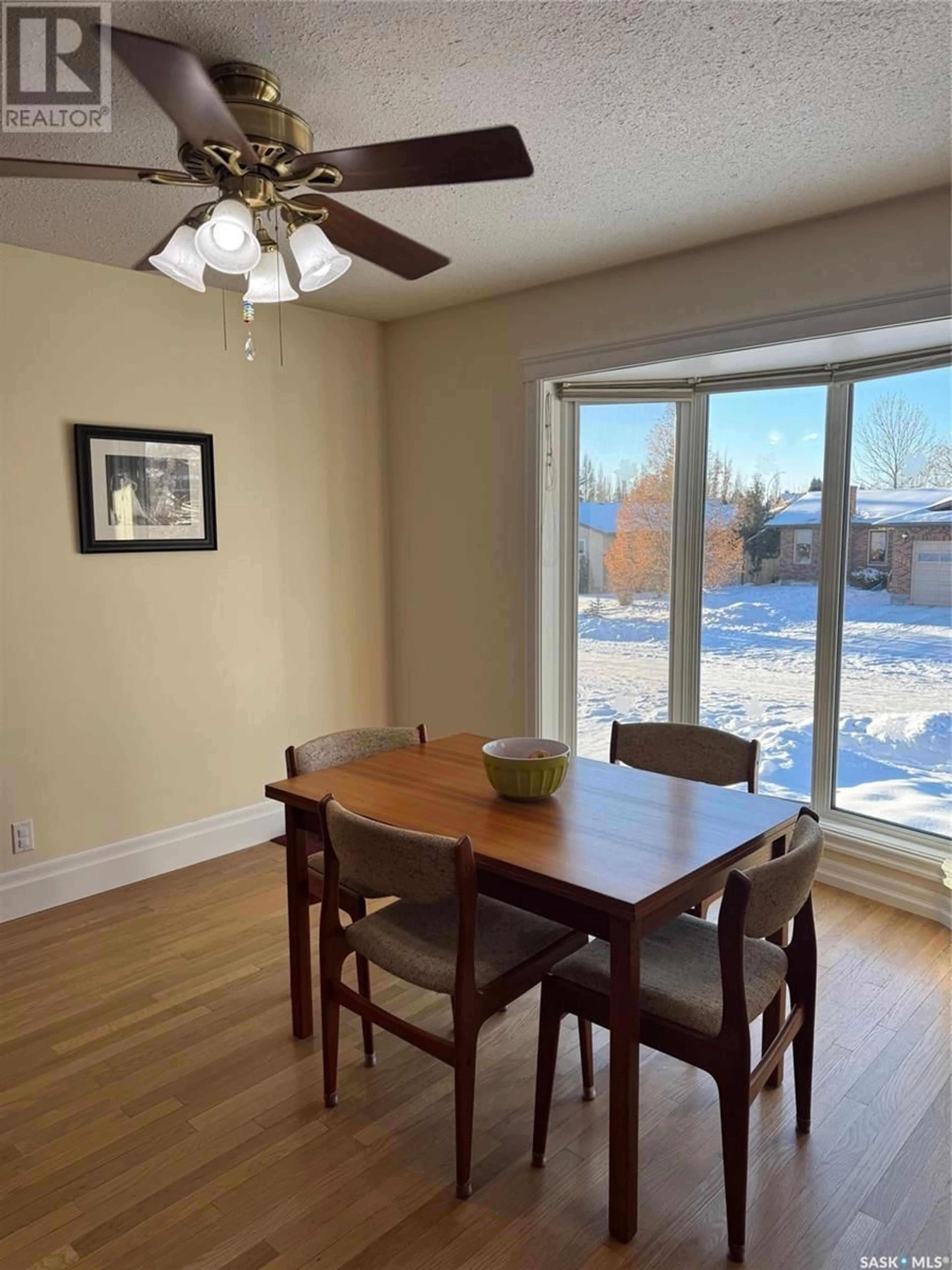 Dining room, wood/laminate floor for 2506 Cardinal CRESCENT, North Battleford Saskatchewan S9A3X8