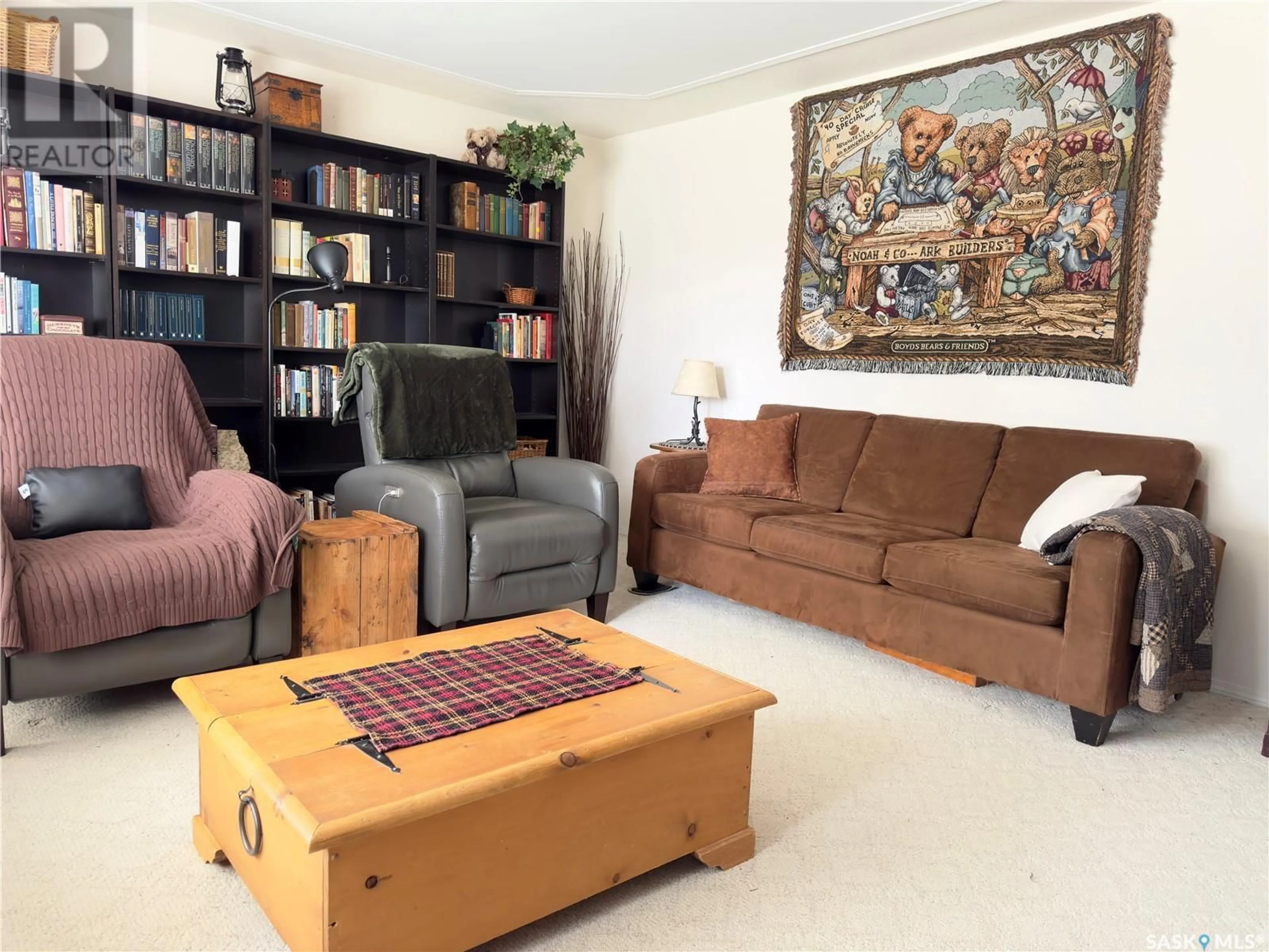 Living room with furniture, unknown for 118 CEDAR AVENUE, Eastend Saskatchewan S0N0T0