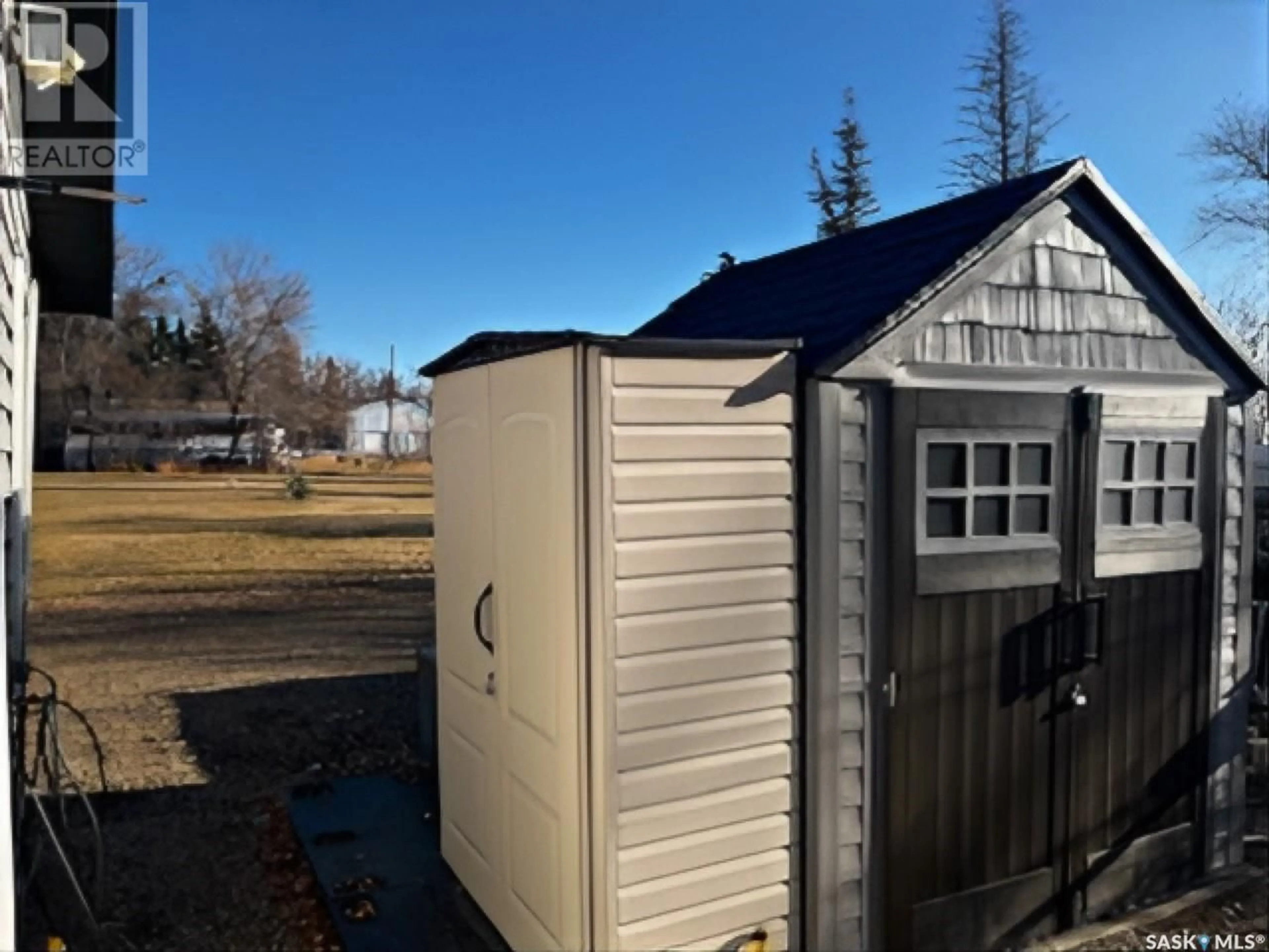 Shed for B6 1295 9th AVENUE NE, Moose Jaw Saskatchewan S6J1C6