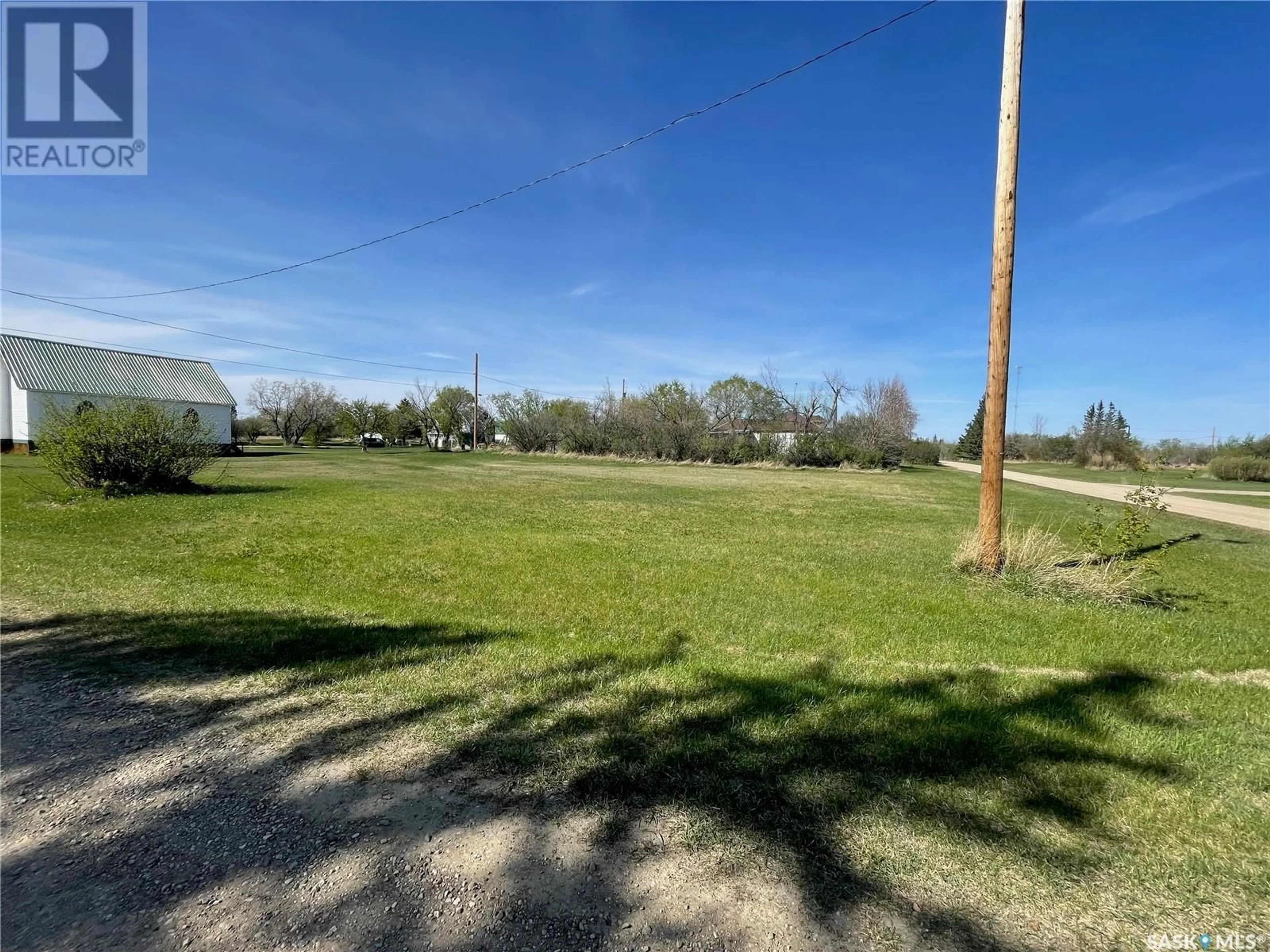 A pic from outside/outdoor area/front of a property/back of a property/a pic from drone, unknown for 16 ELM STREET, Ruddell Saskatchewan S0M2S0