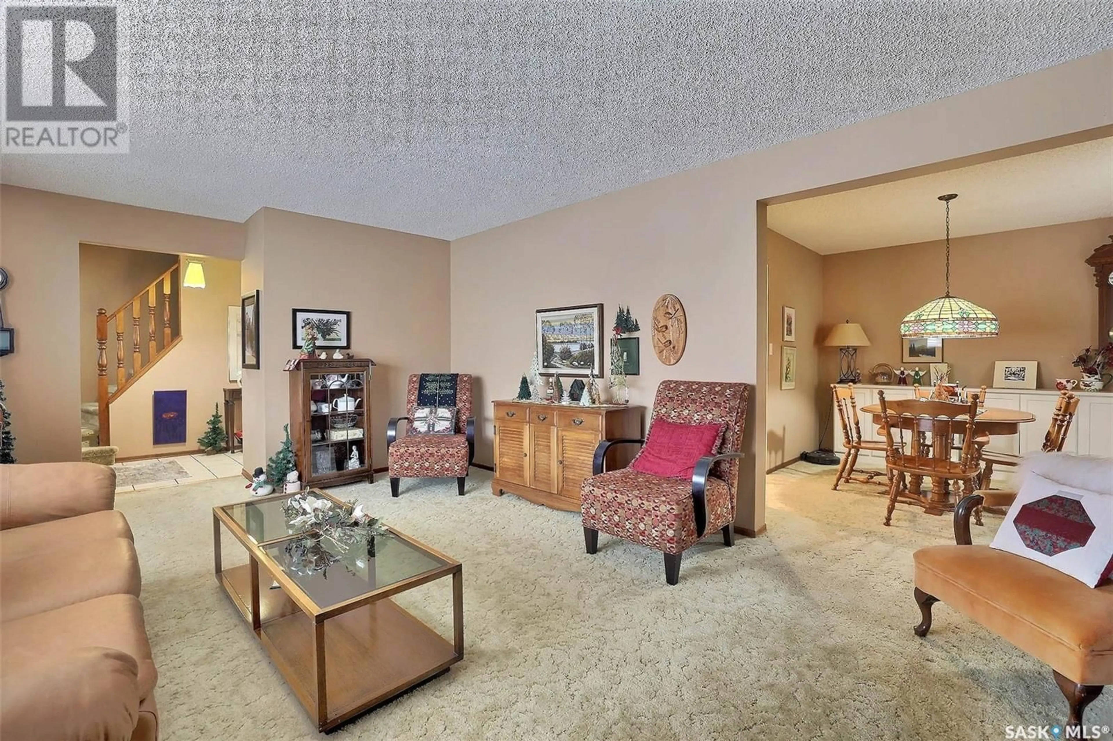 Living room with furniture, carpet floor for 3375 Westminster ROAD, Regina Saskatchewan S4V1A7