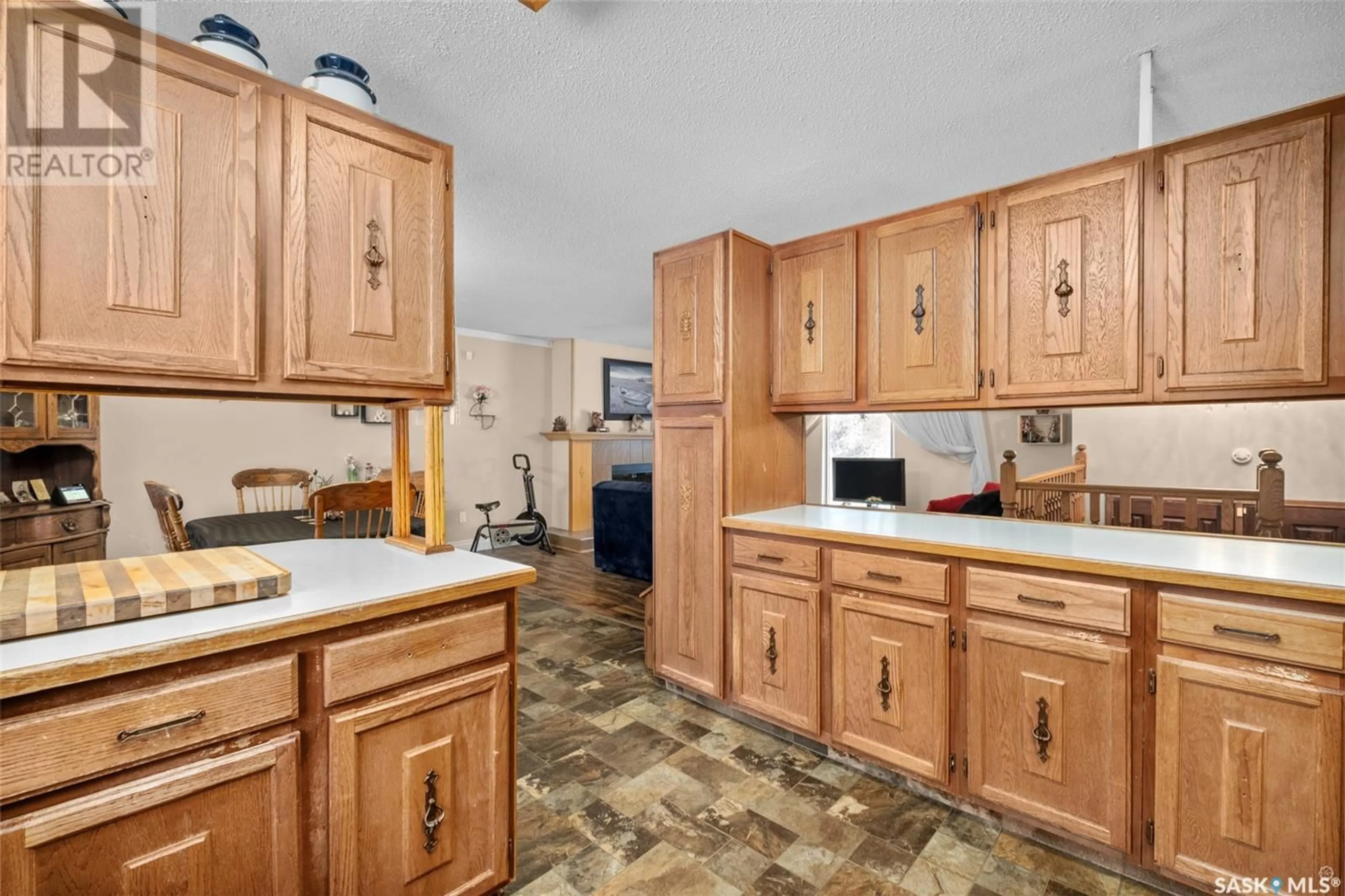 Standard kitchen, ceramic/tile floor for 1359 River STREET E, Prince Albert Saskatchewan S6V0B8