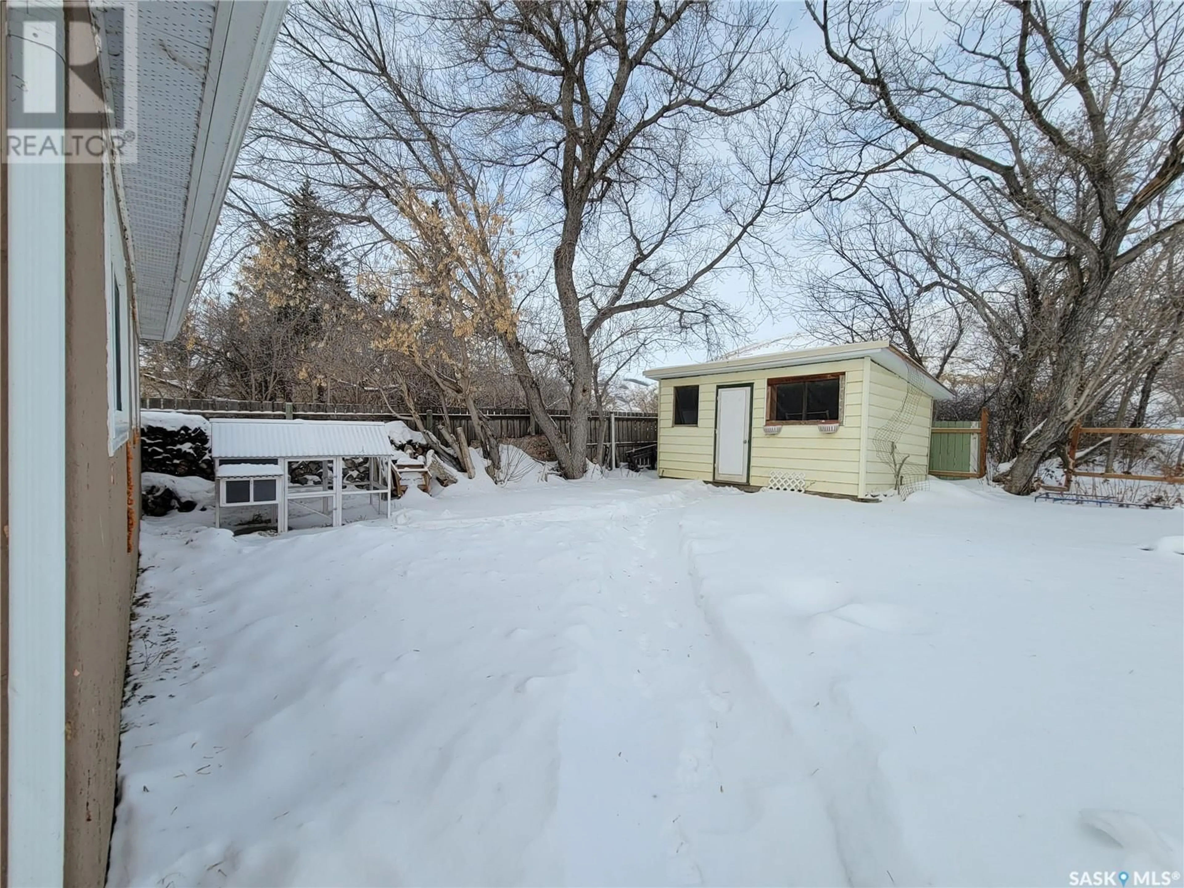 Shed for 5 St Mary AVENUE, Lebret Saskatchewan S0G2Y0