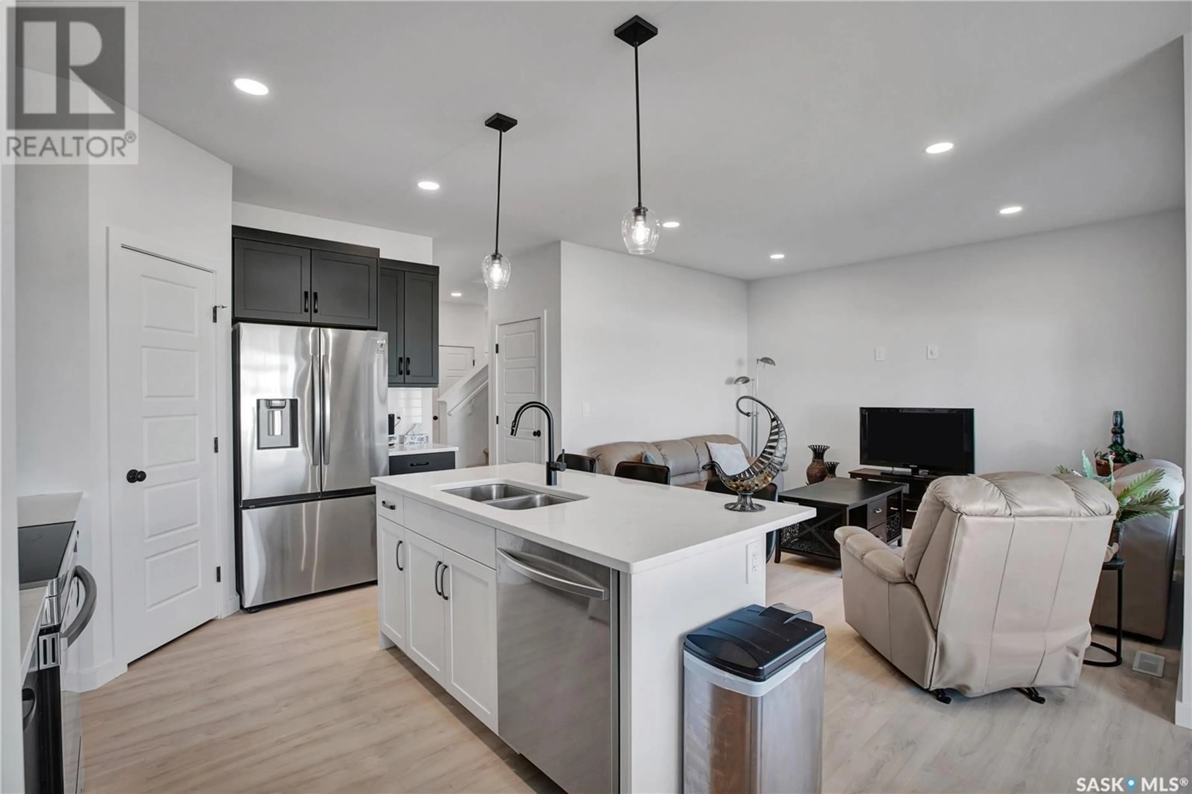 Open concept kitchen, ceramic/tile floor for 413 Germain MANOR, Saskatoon Saskatchewan S7V0V1