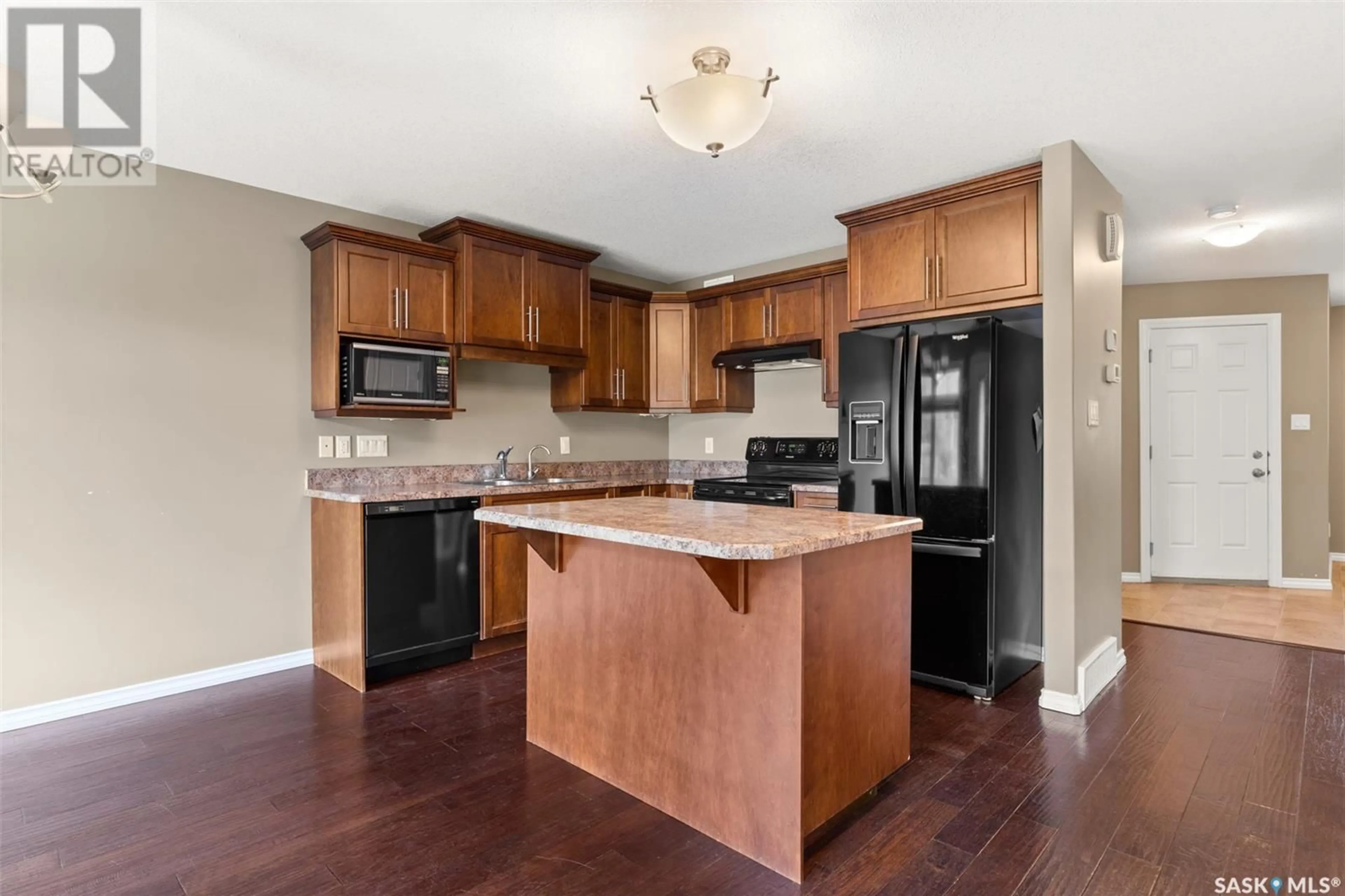 Open concept kitchen, unknown for 156 4100 Sandhill CRESCENT, Regina Saskatchewan S4V3G9