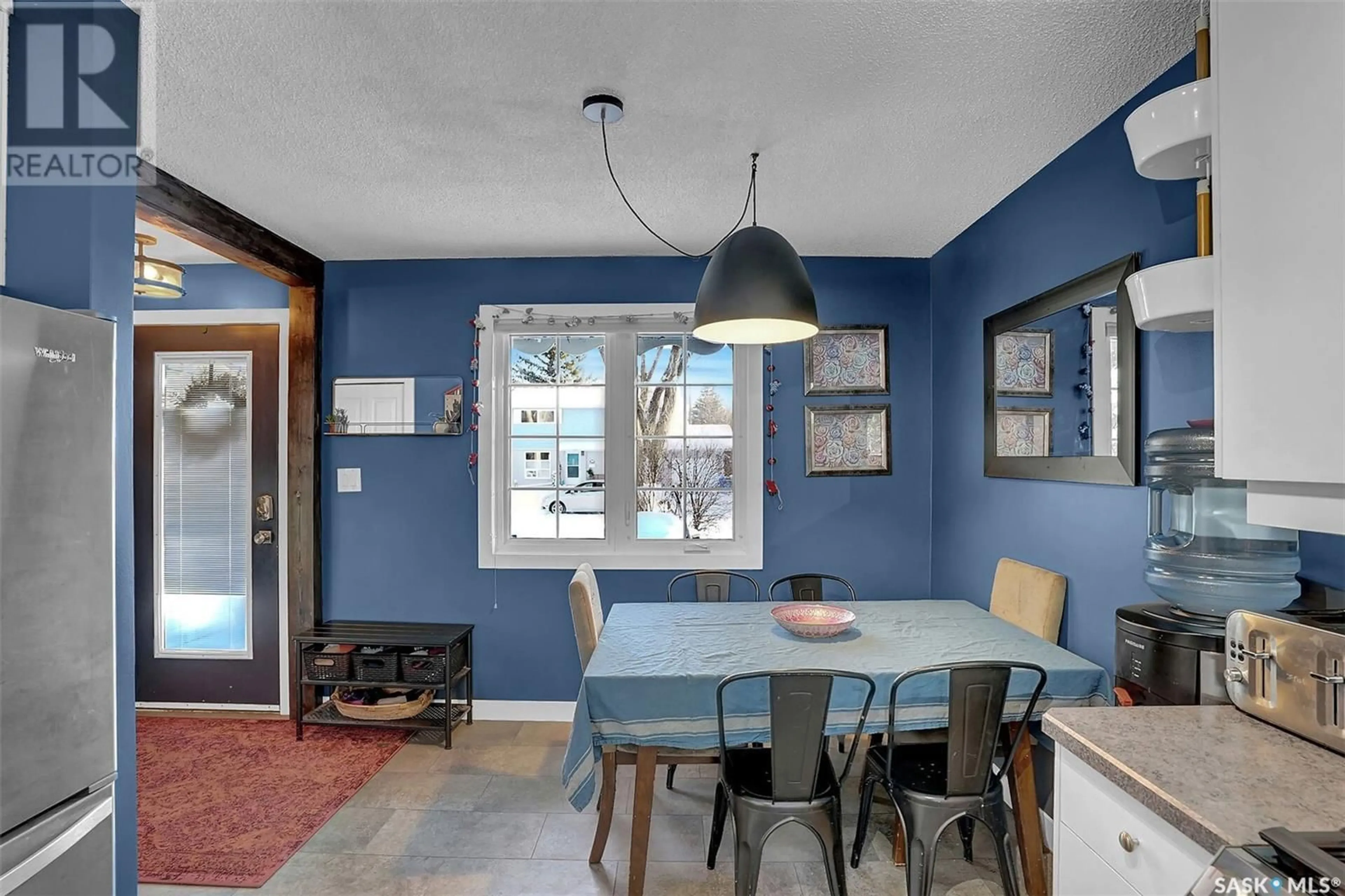 Dining room, ceramic/tile floor for 116 Riddell CRESCENT, Regina Saskatchewan S4S5L3