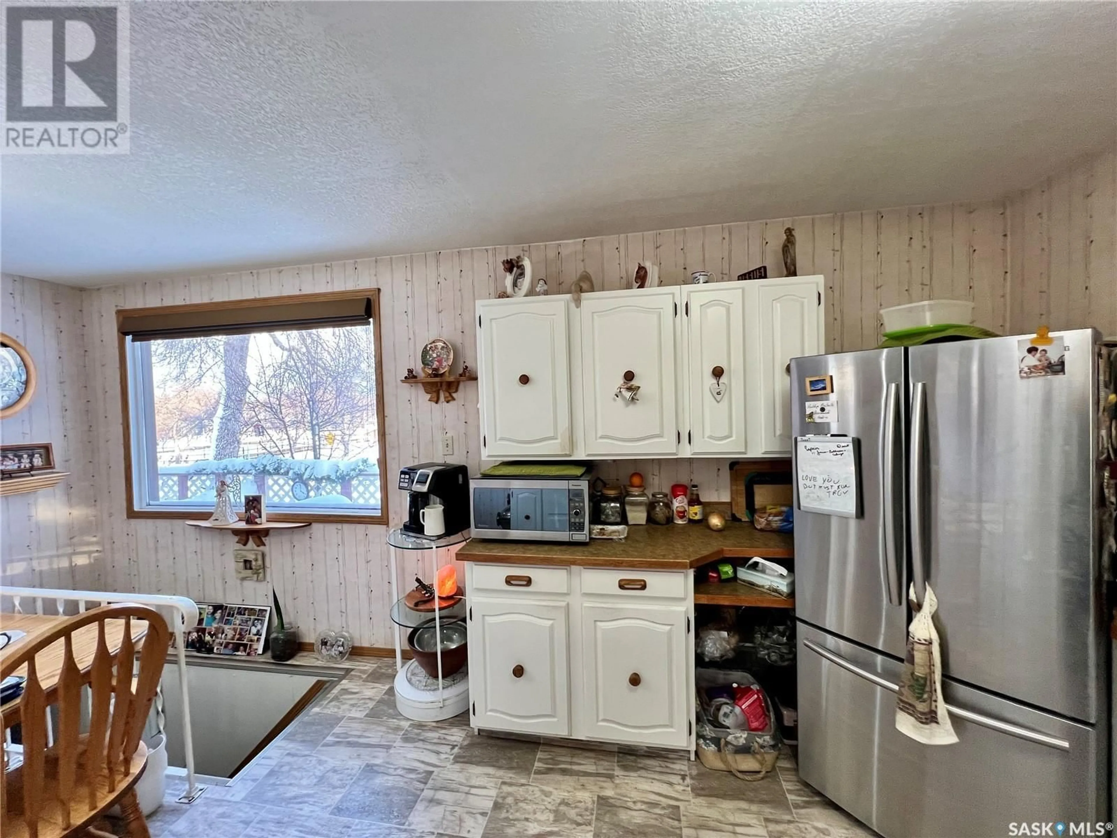 Open concept kitchen, unknown for 676 3RD AVENUE, Swift Current Saskatchewan S9H2H5
