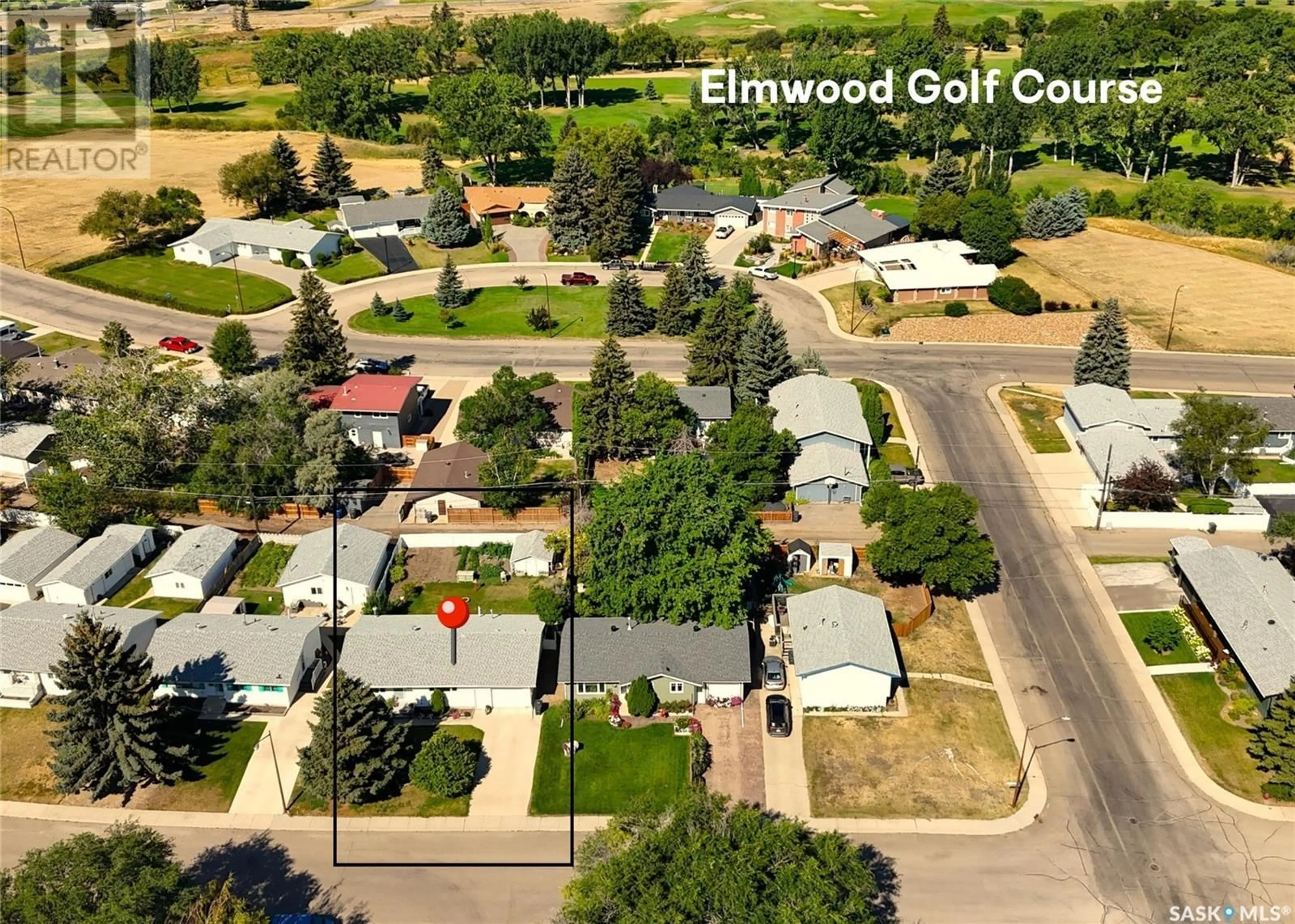 A pic from outside/outdoor area/front of a property/back of a property/a pic from drone, street for 83 McDonald CRESCENT, Swift Current Saskatchewan S9H1P5