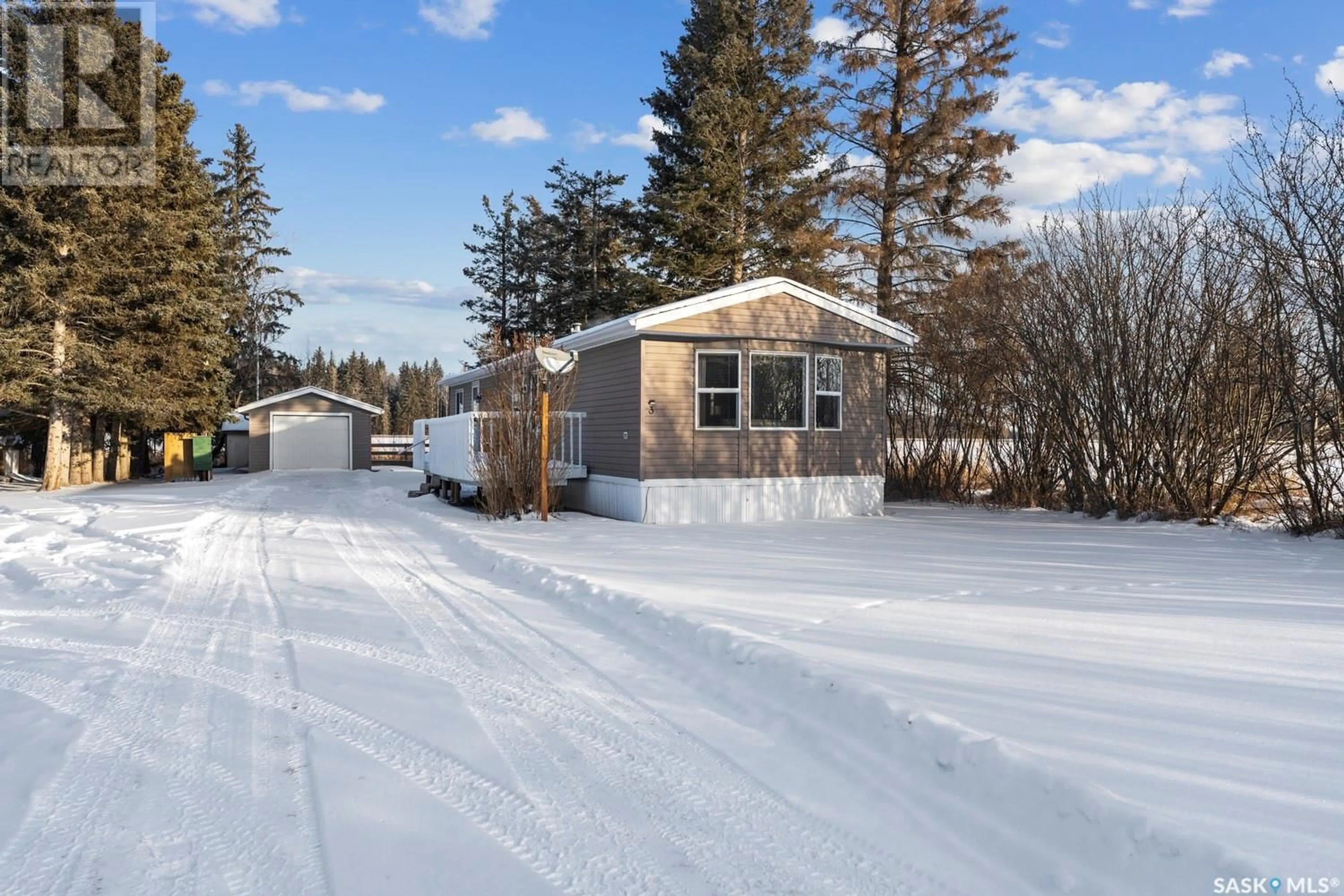 Shed for 3 St Boniface AVENUE, Goodsoil Saskatchewan S0M1A0