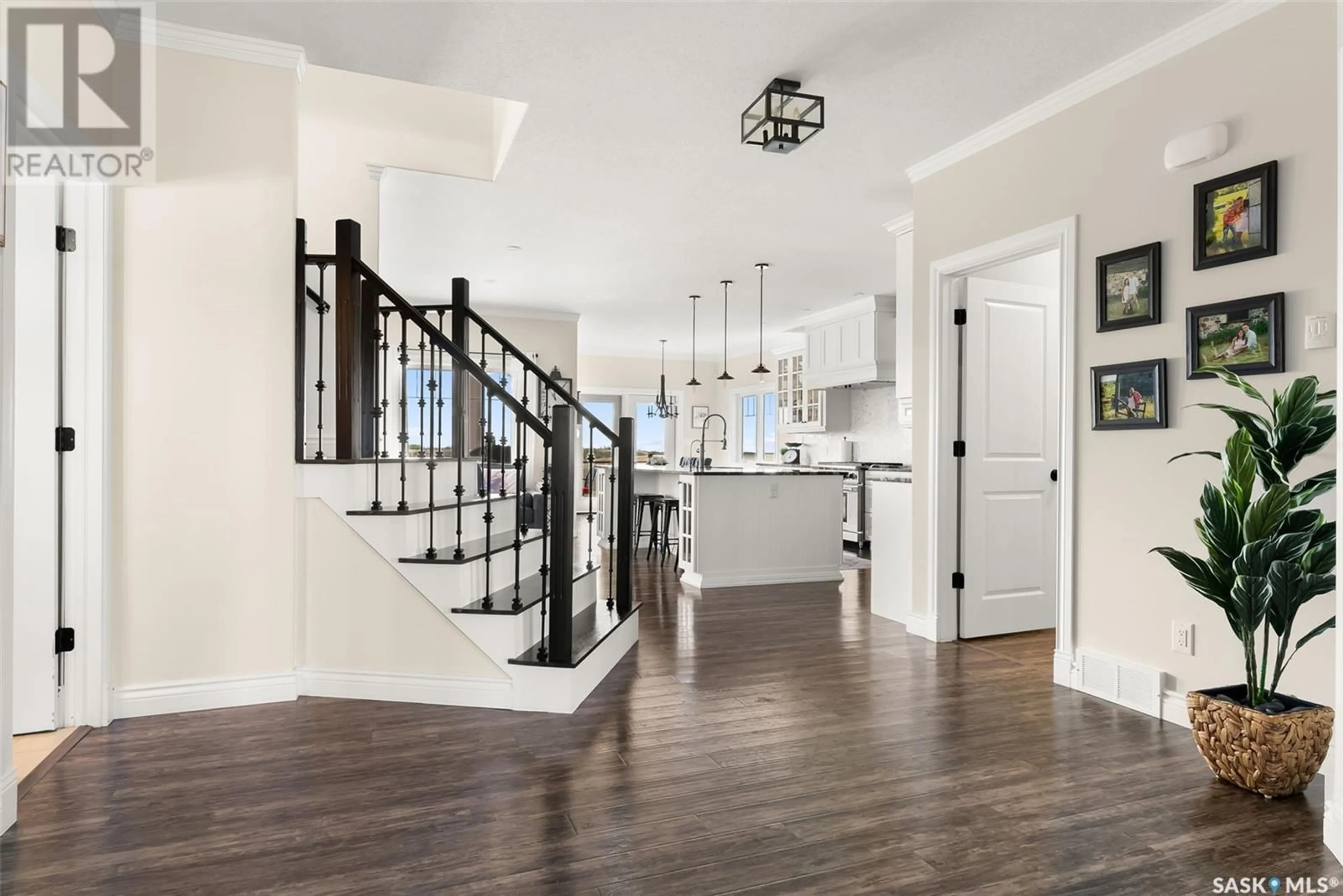 Indoor entryway for 13 Hood ROAD, Longlaketon Rm No. 219 Saskatchewan S0G0W0