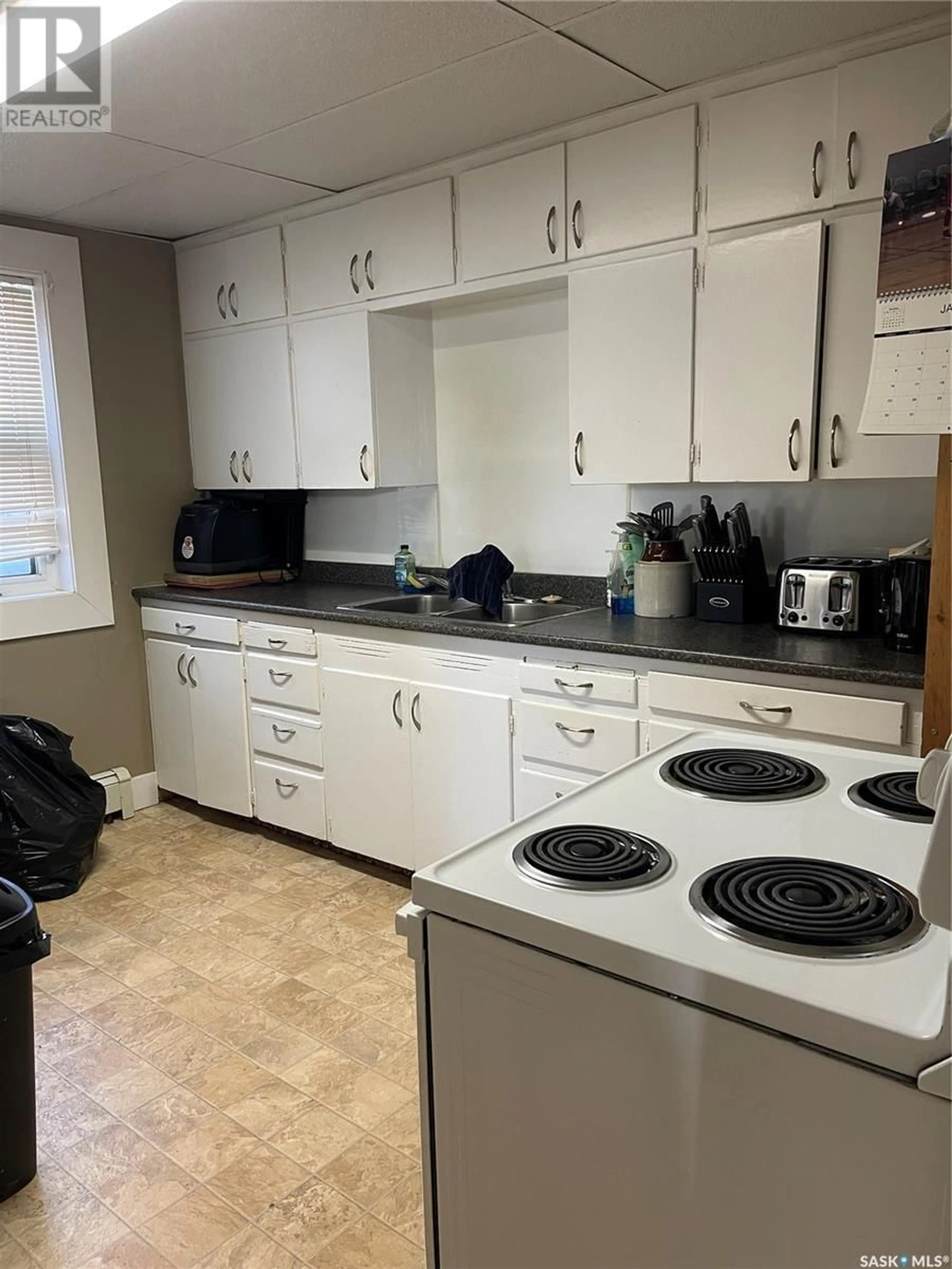 Standard kitchen, unknown for 601 3rd STREET, Estevan Saskatchewan S4A0P5