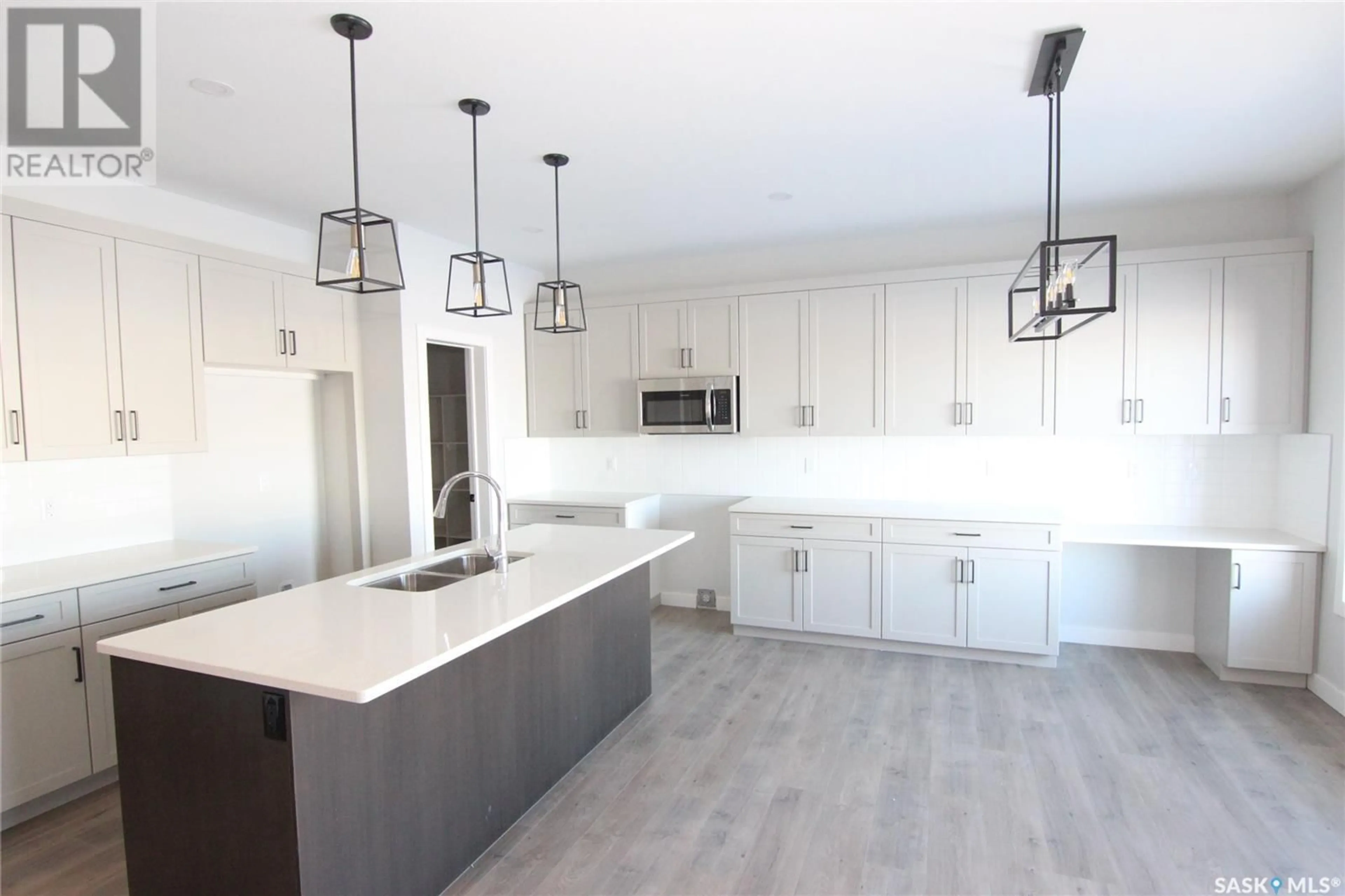 Open concept kitchen, unknown for 106 Katz AVENUE, Saskatoon Saskatchewan S7V1S9