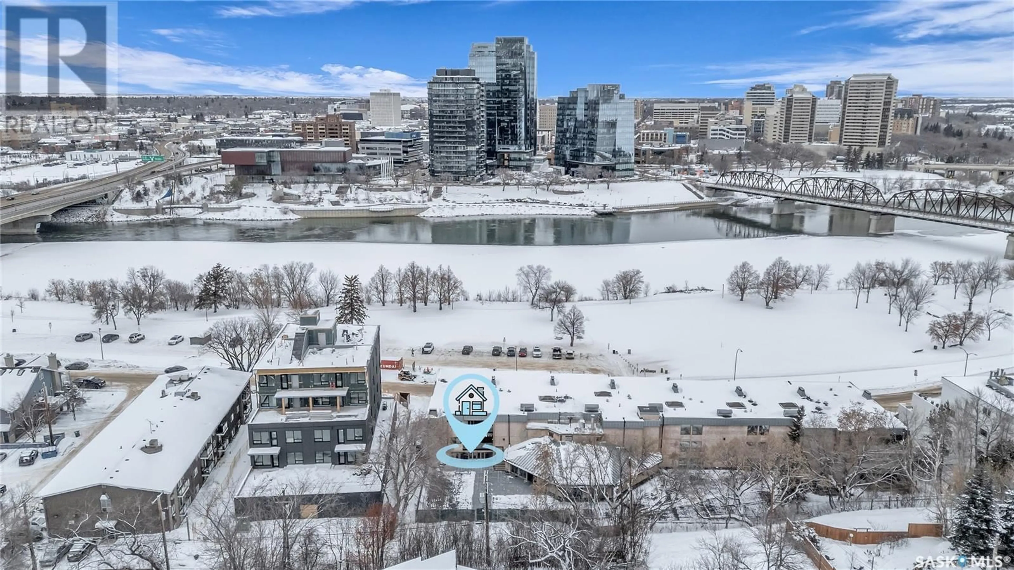 A pic from outside/outdoor area/front of a property/back of a property/a pic from drone, city buildings view from balcony for 207 222 Saskatchewan CRESCENT E, Saskatoon Saskatchewan S7N0K6