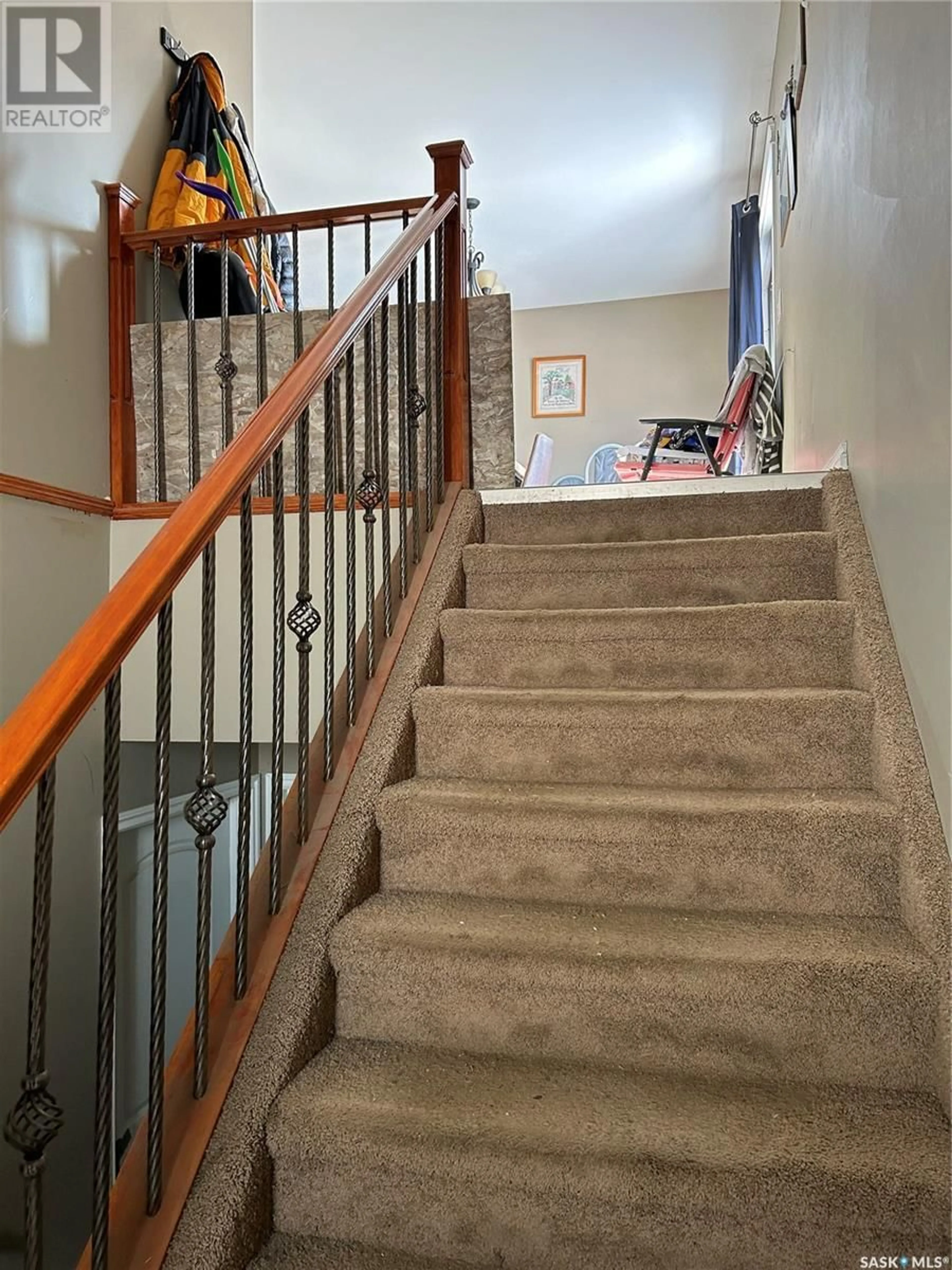 Stairs for 2 1402 4th STREET, Estevan Saskatchewan S4A0X4