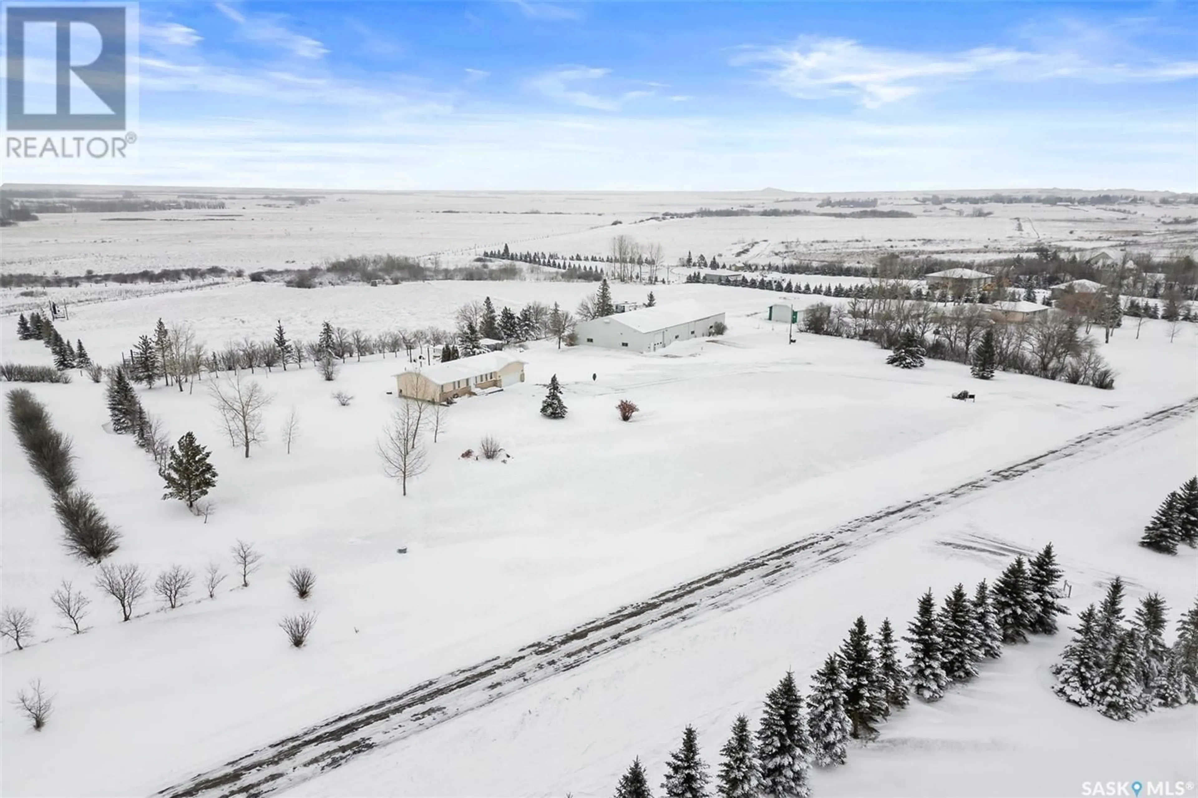 A pic from outside/outdoor area/front of a property/back of a property/a pic from drone, unknown for 8 Deneve DRIVE, Edenwold Rm No. 158 Saskatchewan S4L5B1