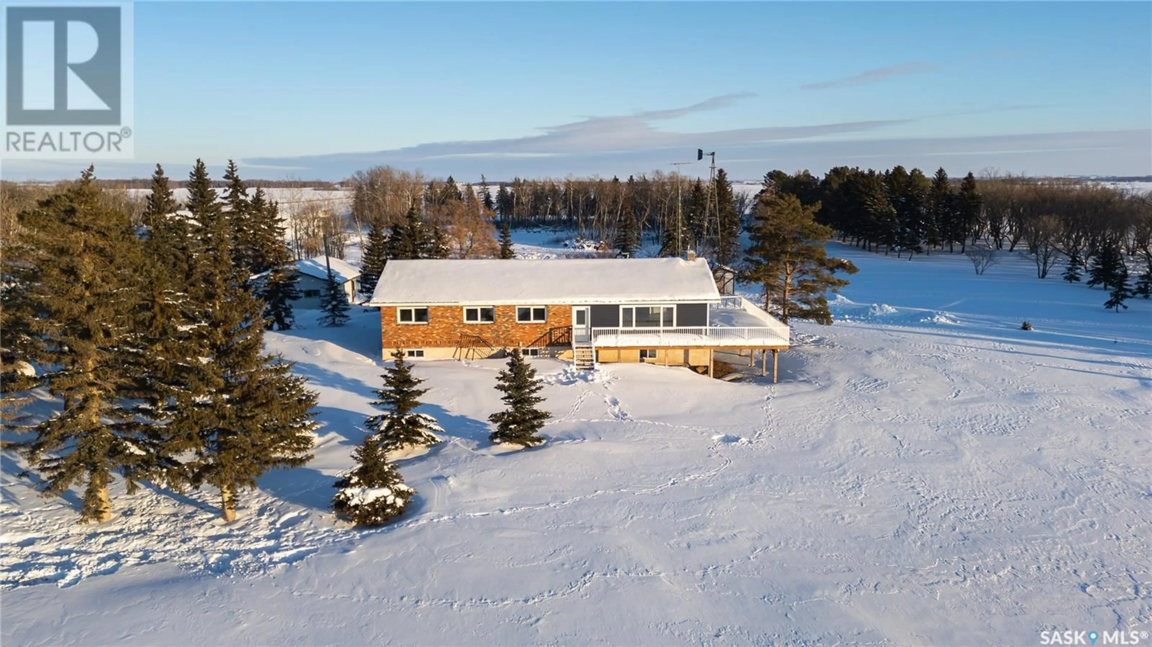 A pic from outside/outdoor area/front of a property/back of a property/a pic from drone, unknown for Friesen Acreage, Leroy Rm No. 339 Saskatchewan S0K2P0