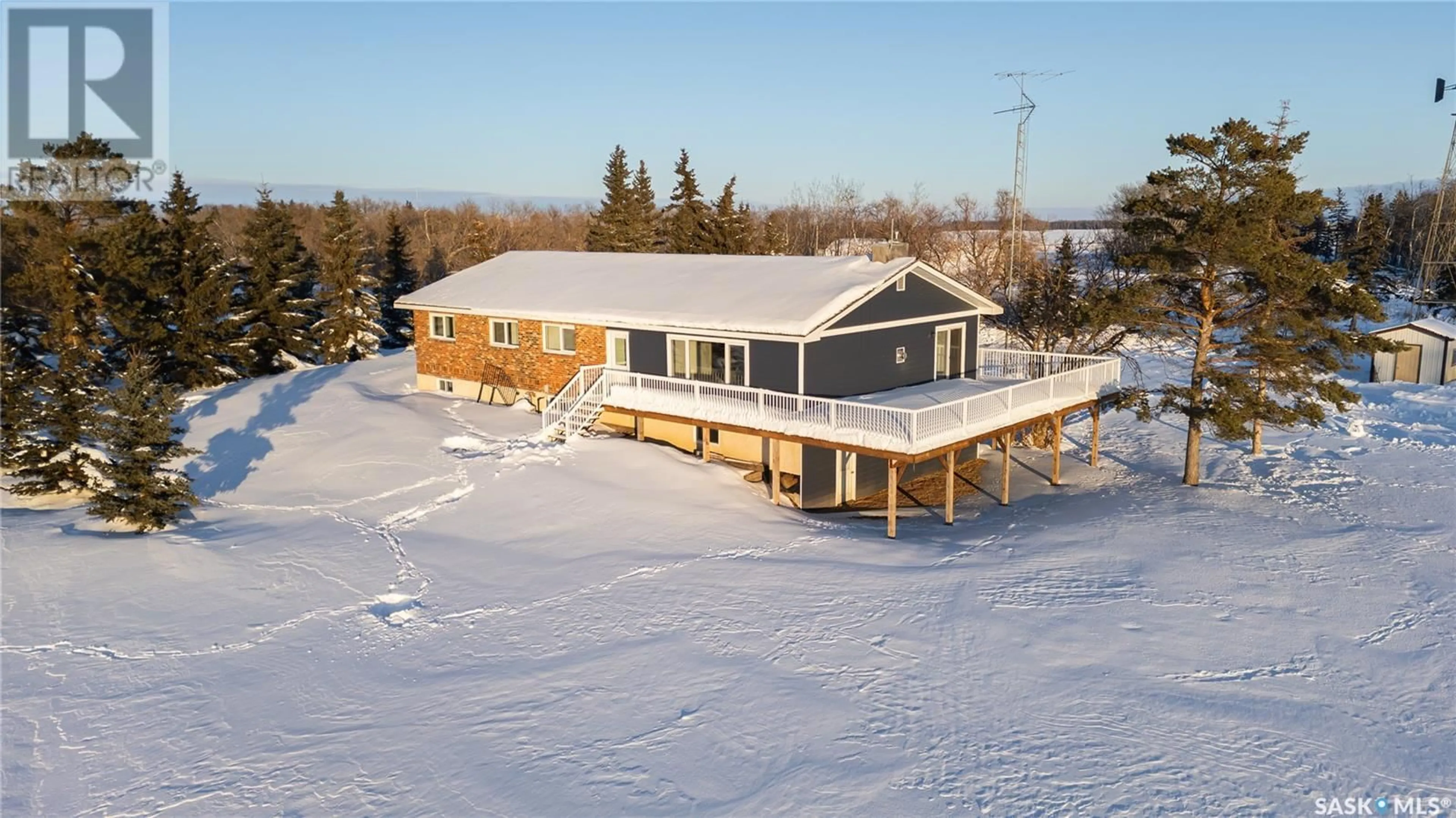 A pic from outside/outdoor area/front of a property/back of a property/a pic from drone, building for Friesen Acreage, Leroy Rm No. 339 Saskatchewan S0K2P0