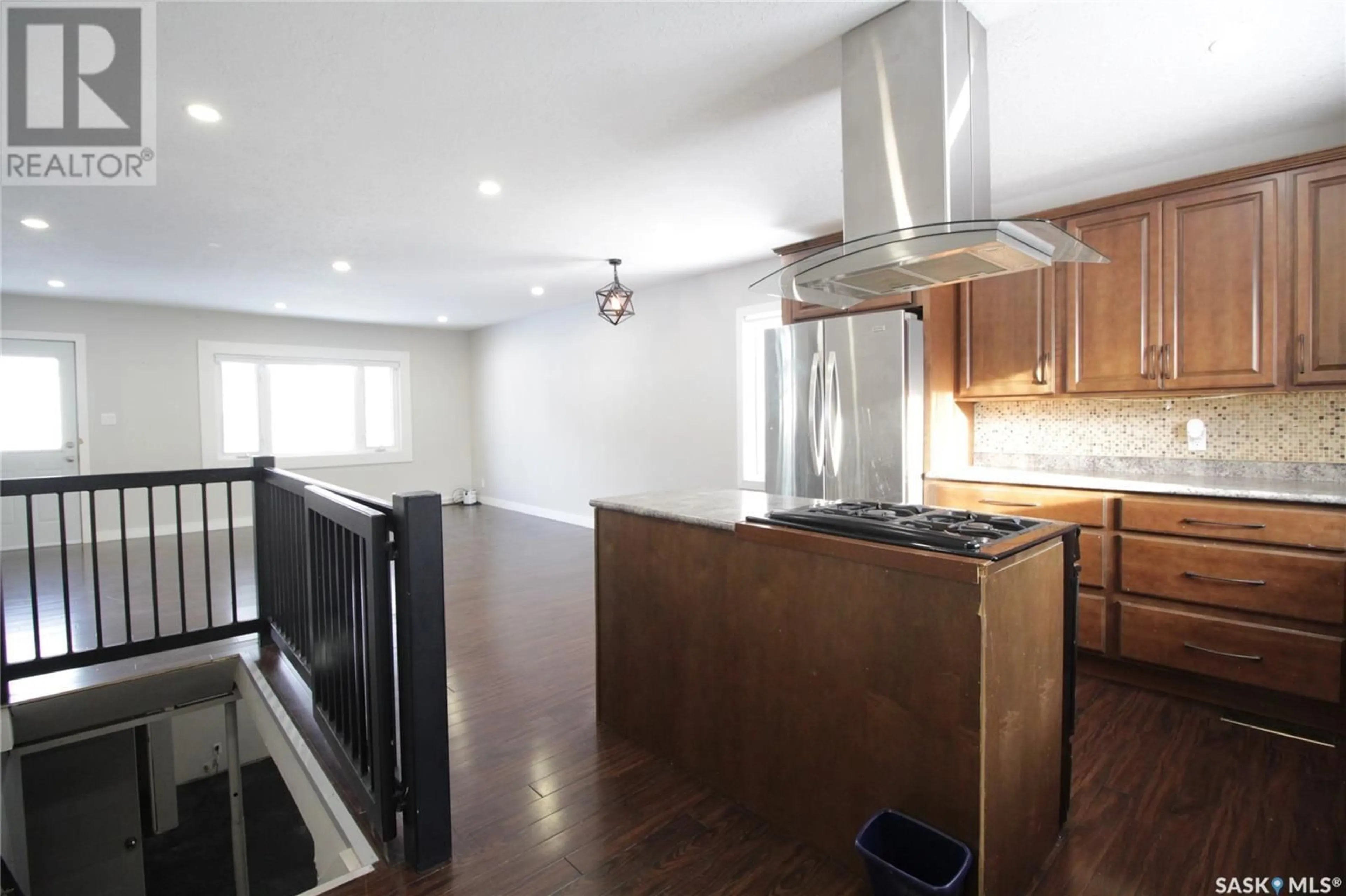 Open concept kitchen, unknown for 1007 Carleton STREET, Moosomin Saskatchewan S0G3N0