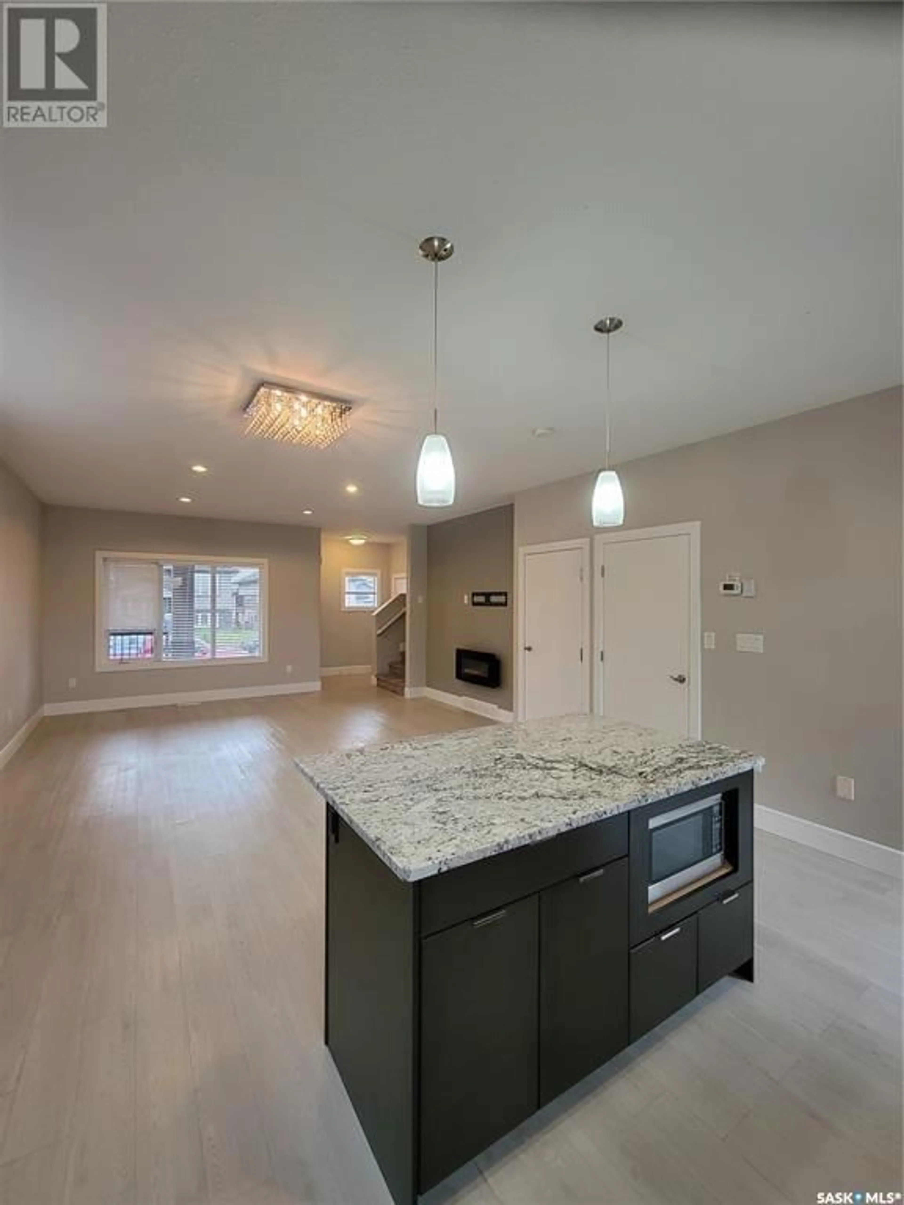 Open concept kitchen, unknown for 1062 Kloppenburg BEND, Saskatoon Saskatchewan S7W0P4