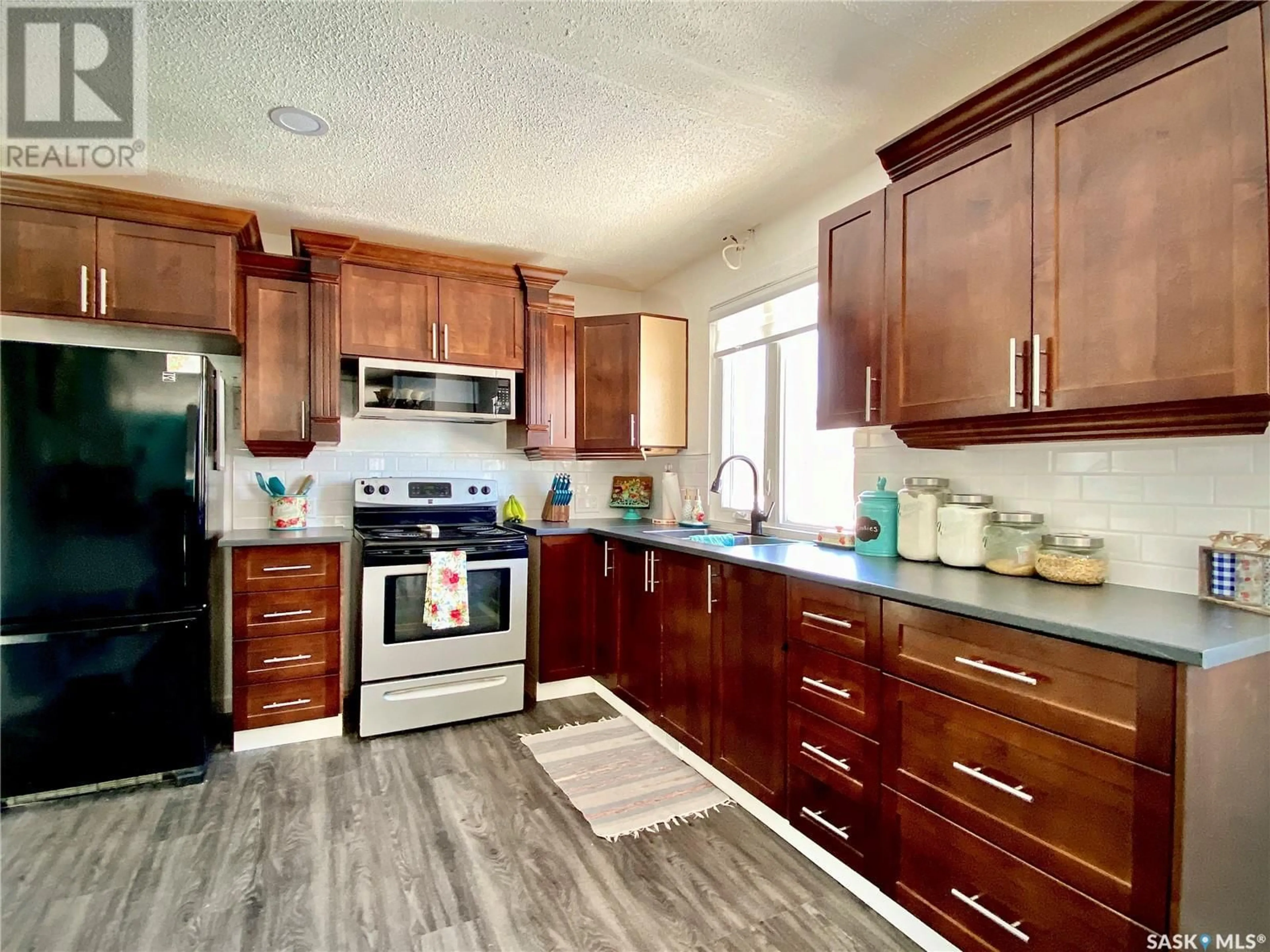 Open concept kitchen, unknown for 26 Noel STREET, Dubuc Saskatchewan S0A0R0