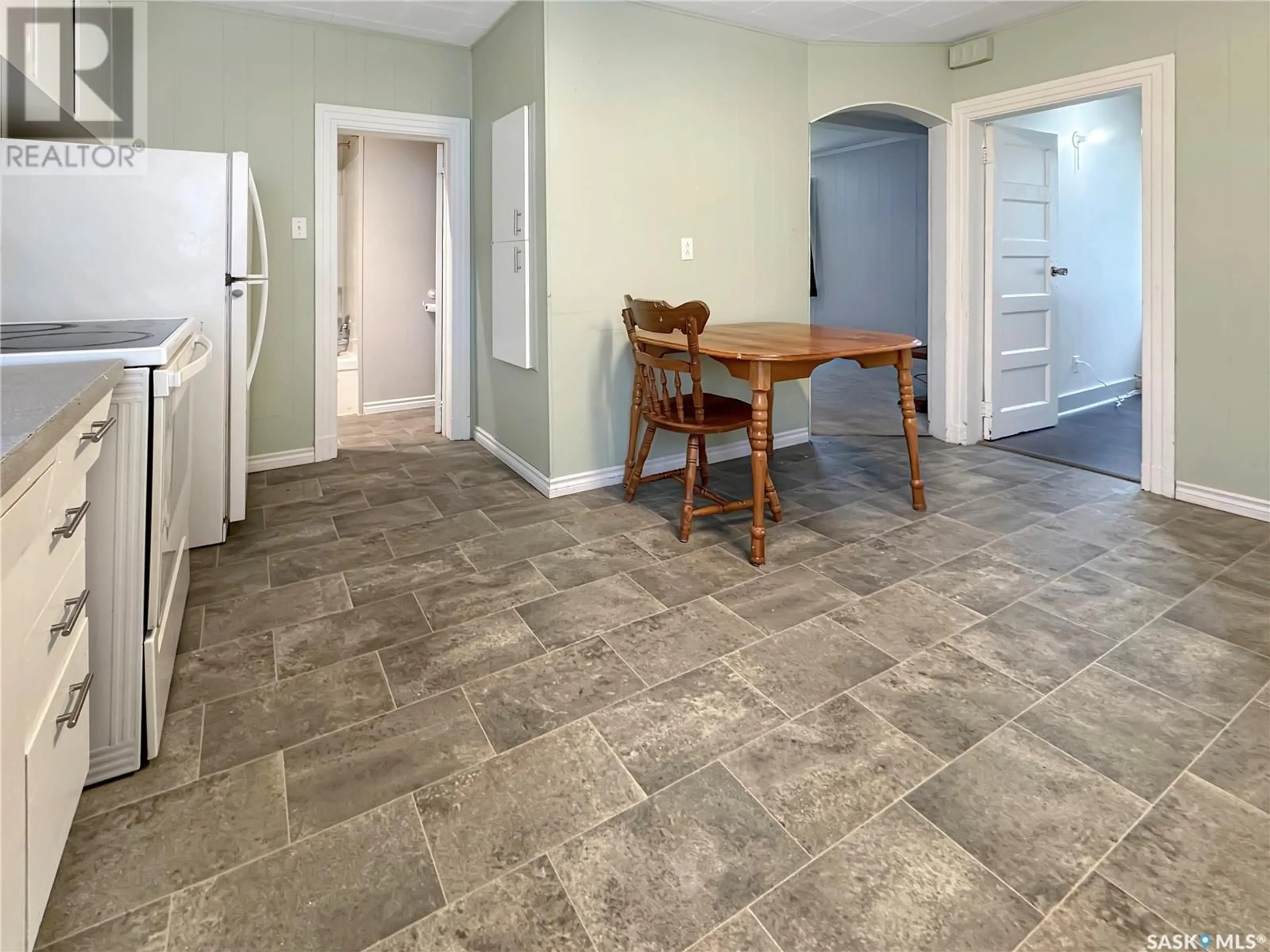 A pic of a room for 1441 103RD STREET, North Battleford Saskatchewan S9A1L2