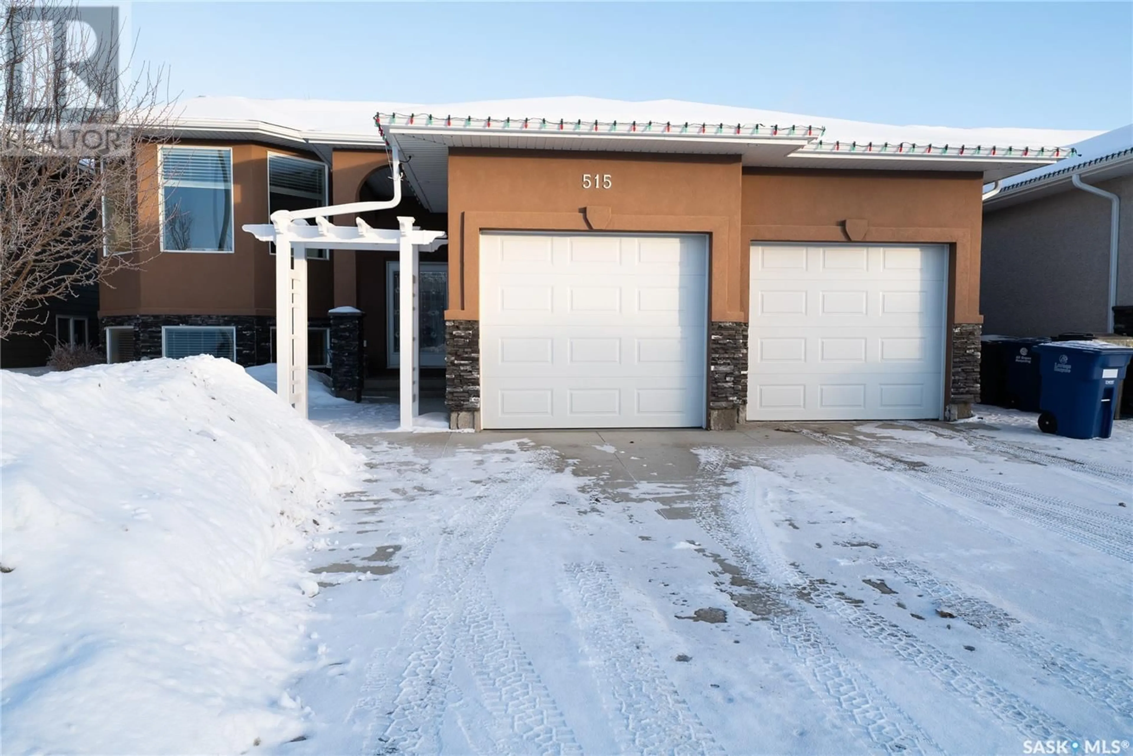 Indoor garage for 515 Antler CRESCENT, Warman Saskatchewan S0K4S1