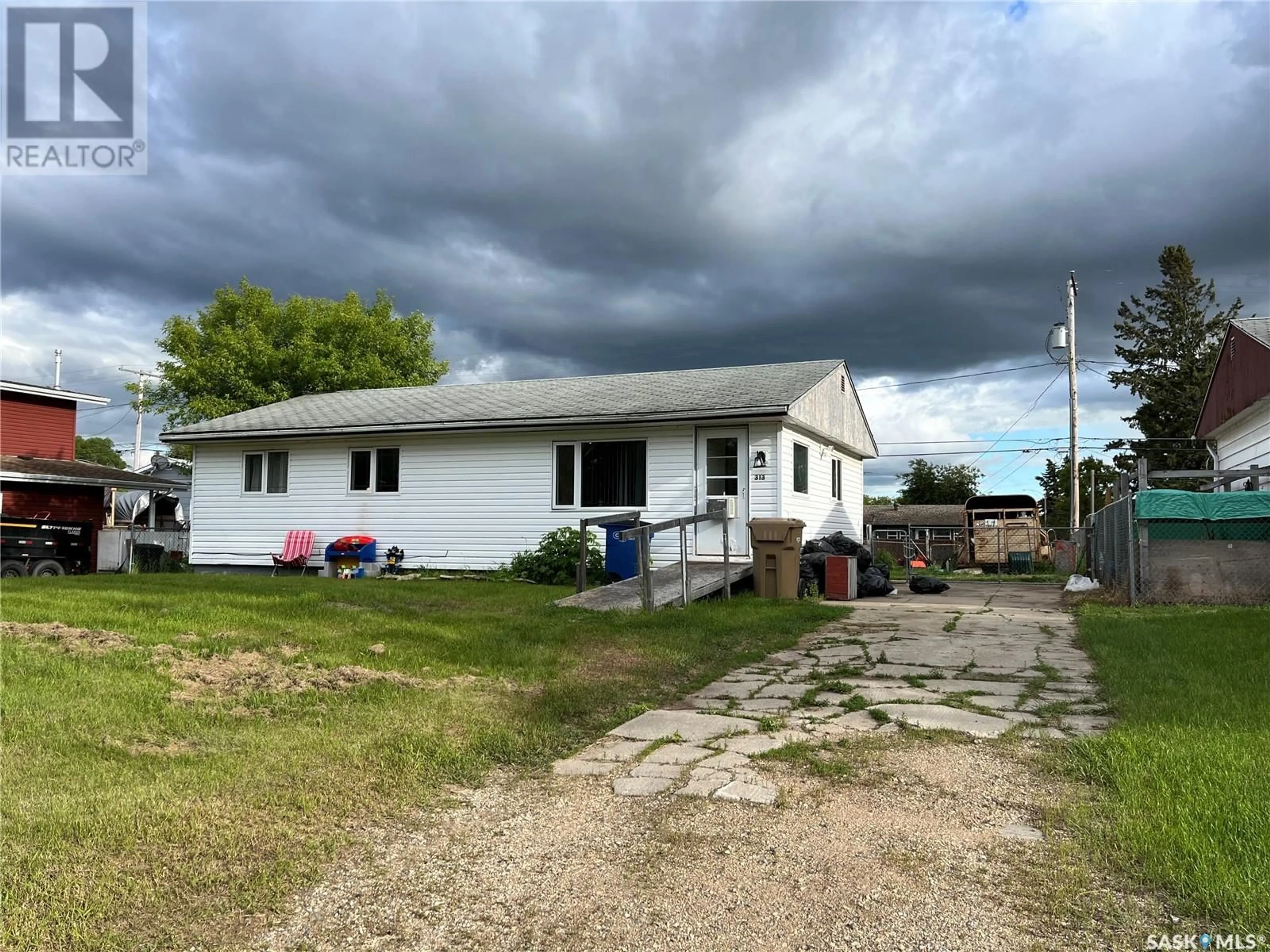 Unknown for 313 3rd AVENUE E, Shellbrook Saskatchewan S0T2E0