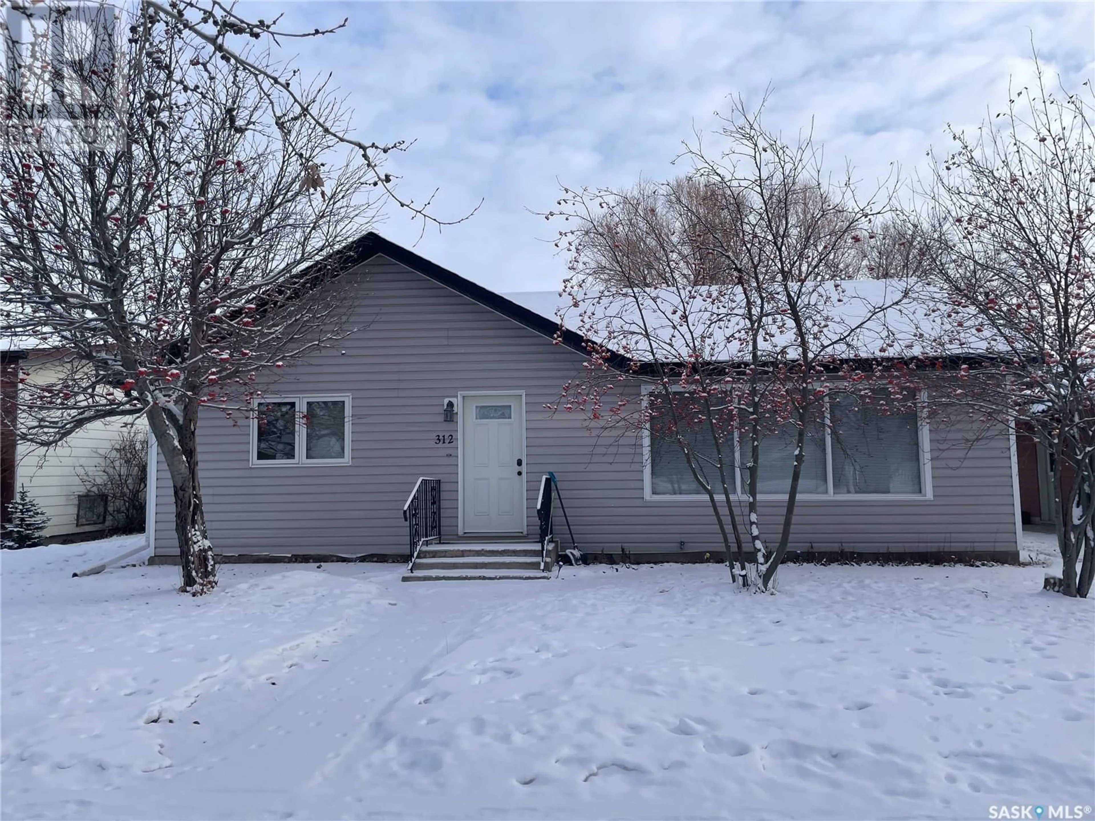 Home with vinyl exterior material, street for 312 CYPRESS STREET, Maple Creek Saskatchewan S0N1N0