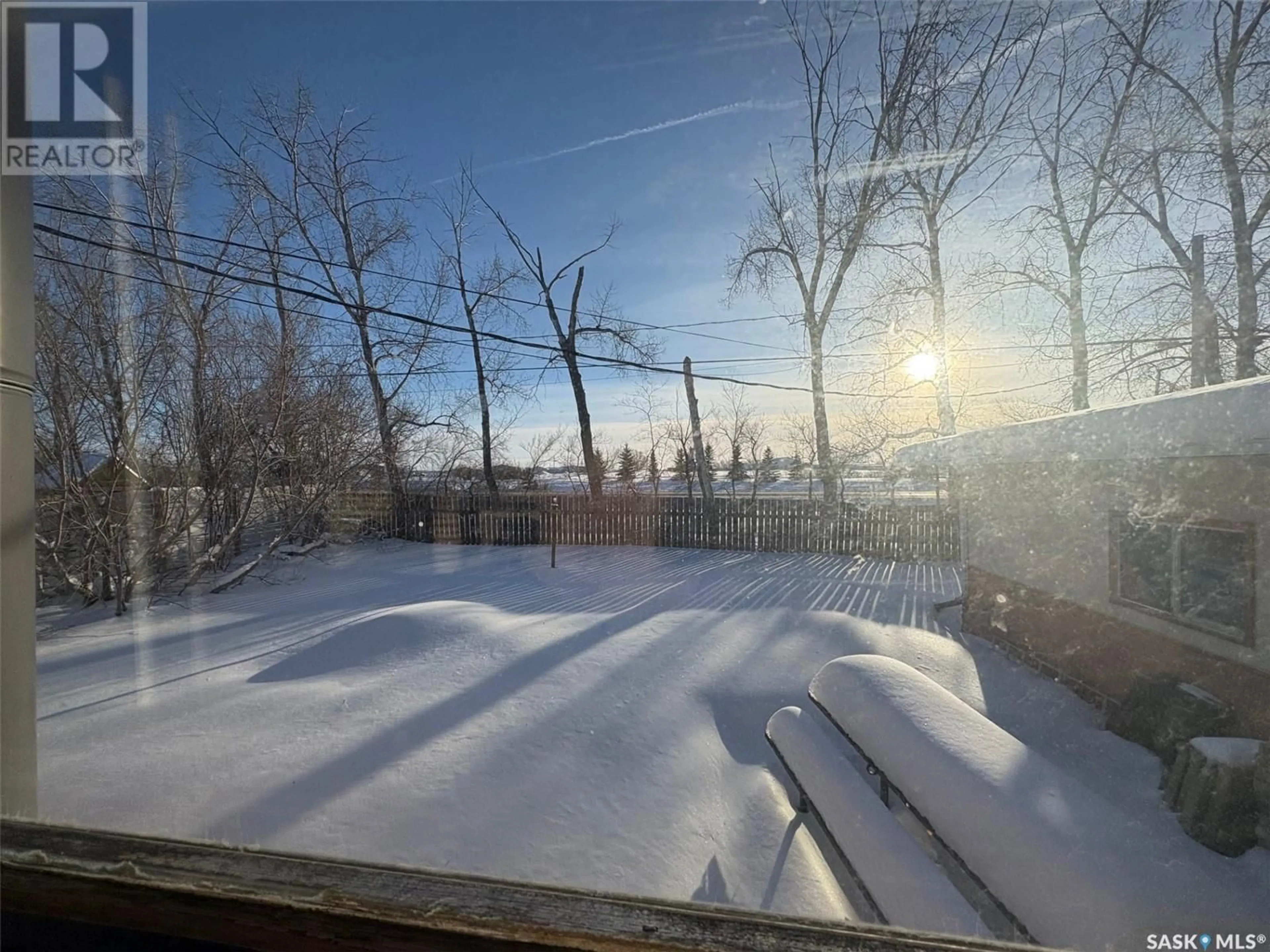 Indoor garage for 1125 BROADVIEW ROAD, Esterhazy Saskatchewan S0A0X0