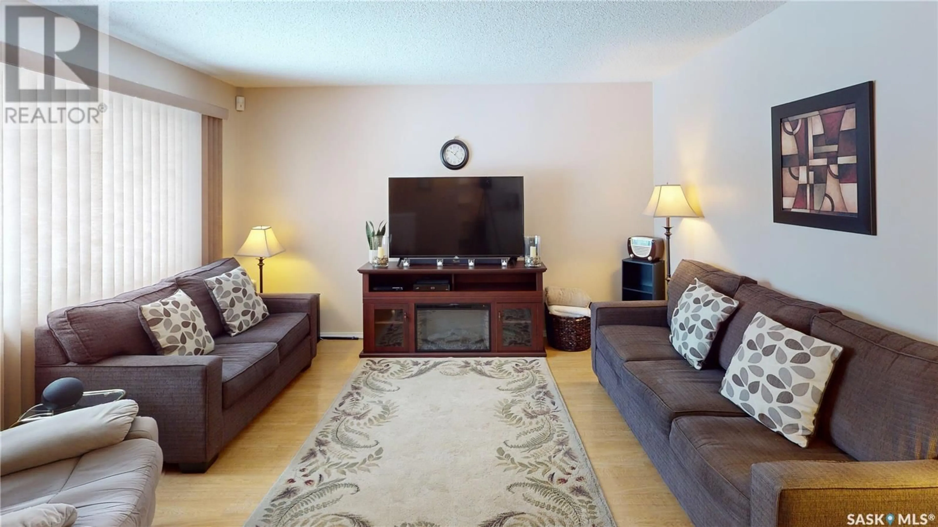 Living room with furniture, unknown for 88 Thorn CRESCENT, Regina Saskatchewan S4N4H8