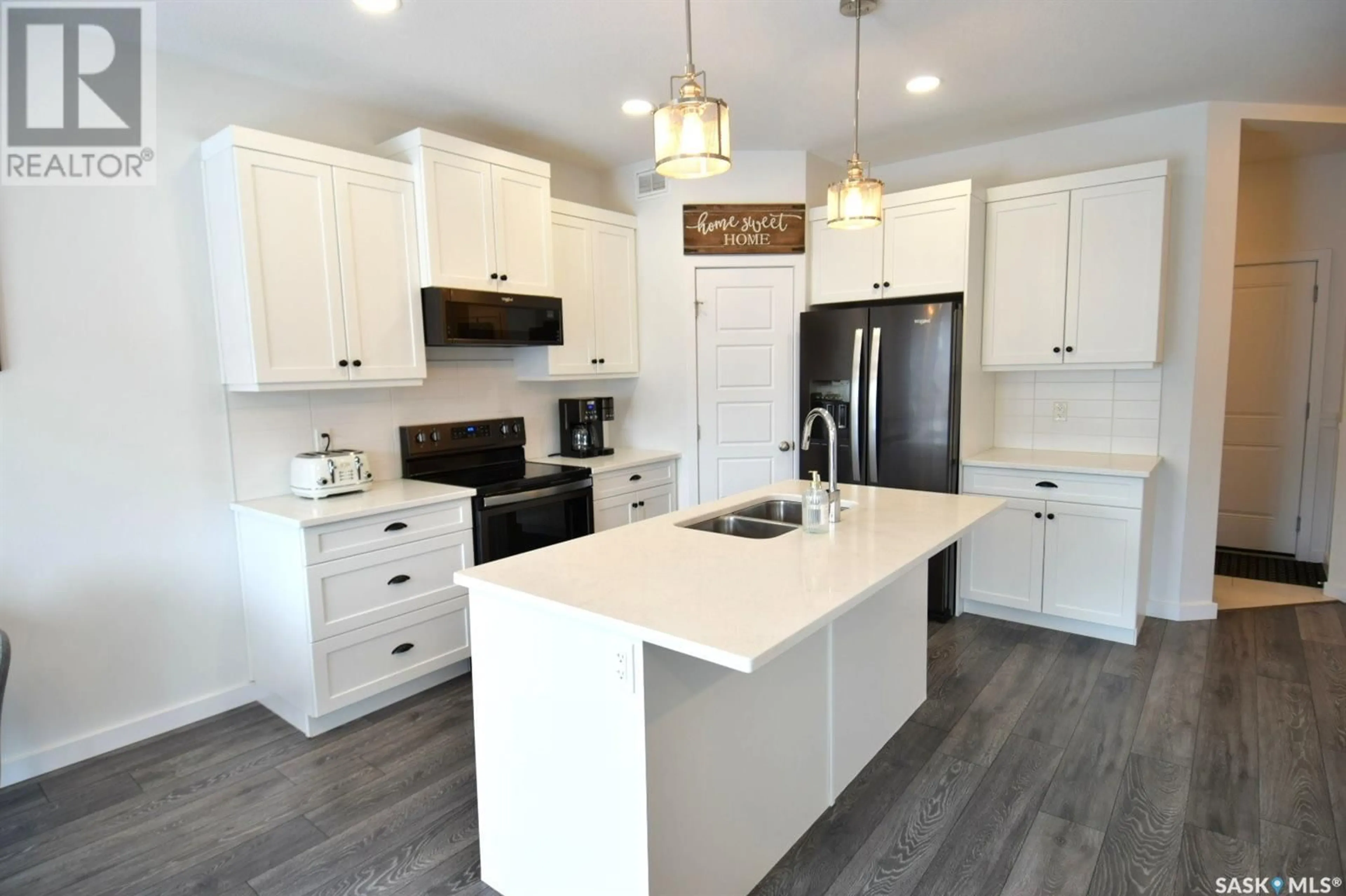 Open concept kitchen, unknown for 357 Germain MANOR, Saskatoon Saskatchewan S7V0T7