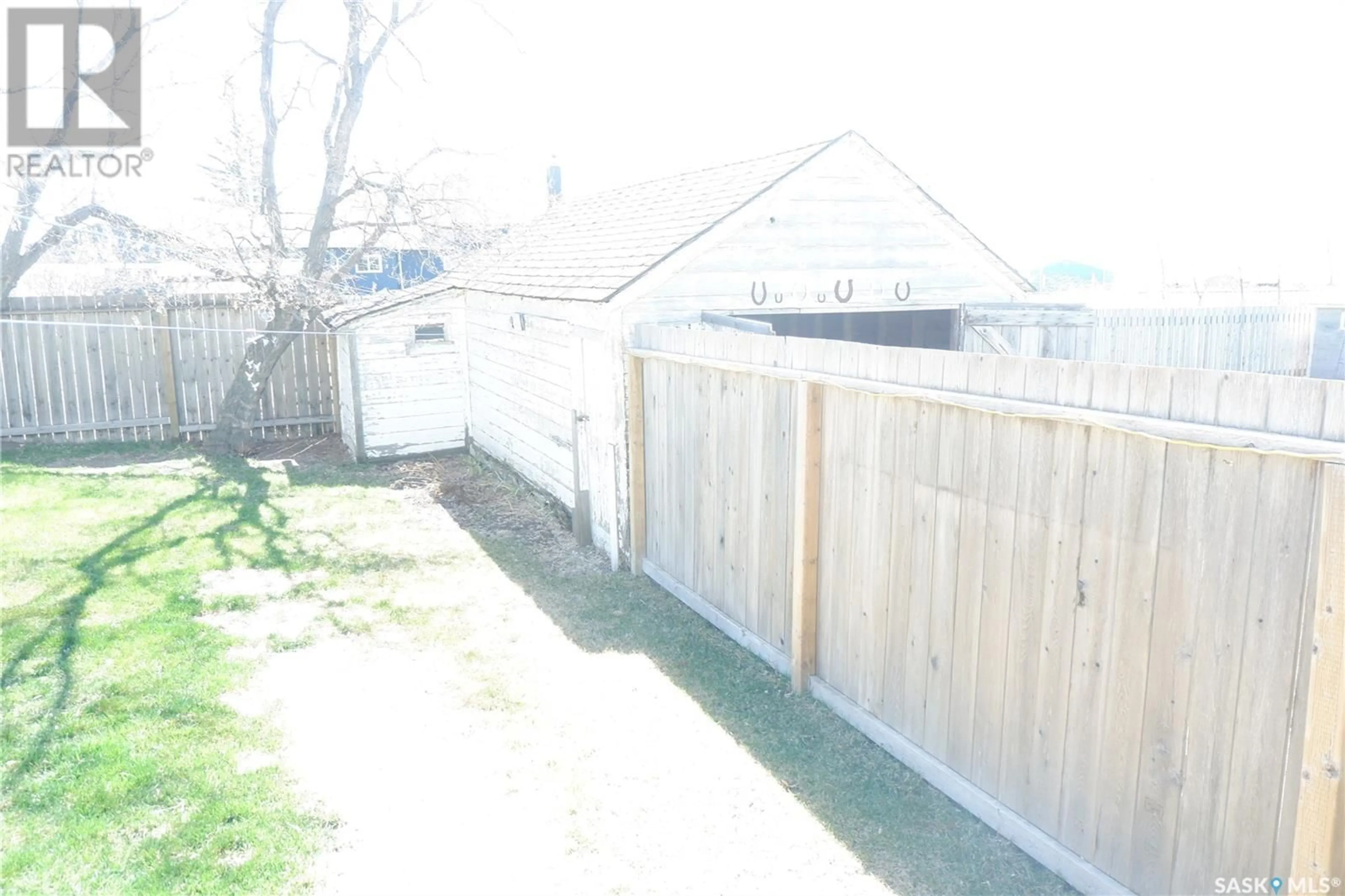 Shed for 110 RAILWAY AVE, Eyebrow Saskatchewan S0H1L0
