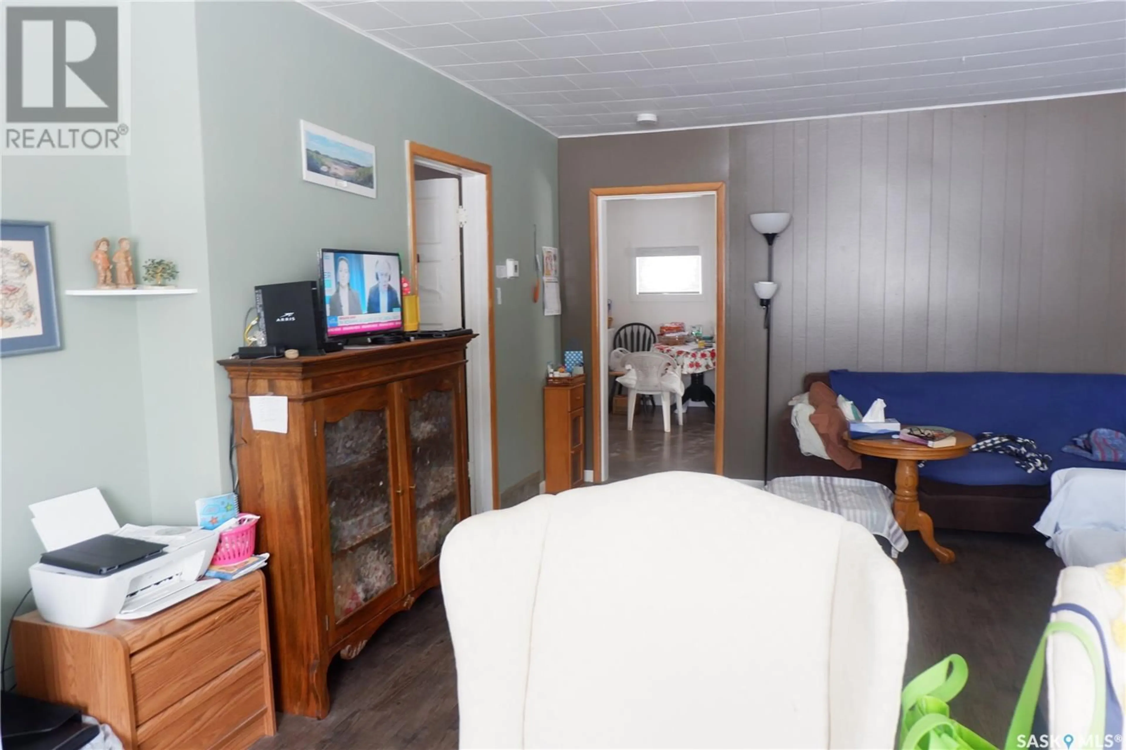 A pic of a room for 110 Railway AVENUE E, Eyebrow Saskatchewan S0H1L0