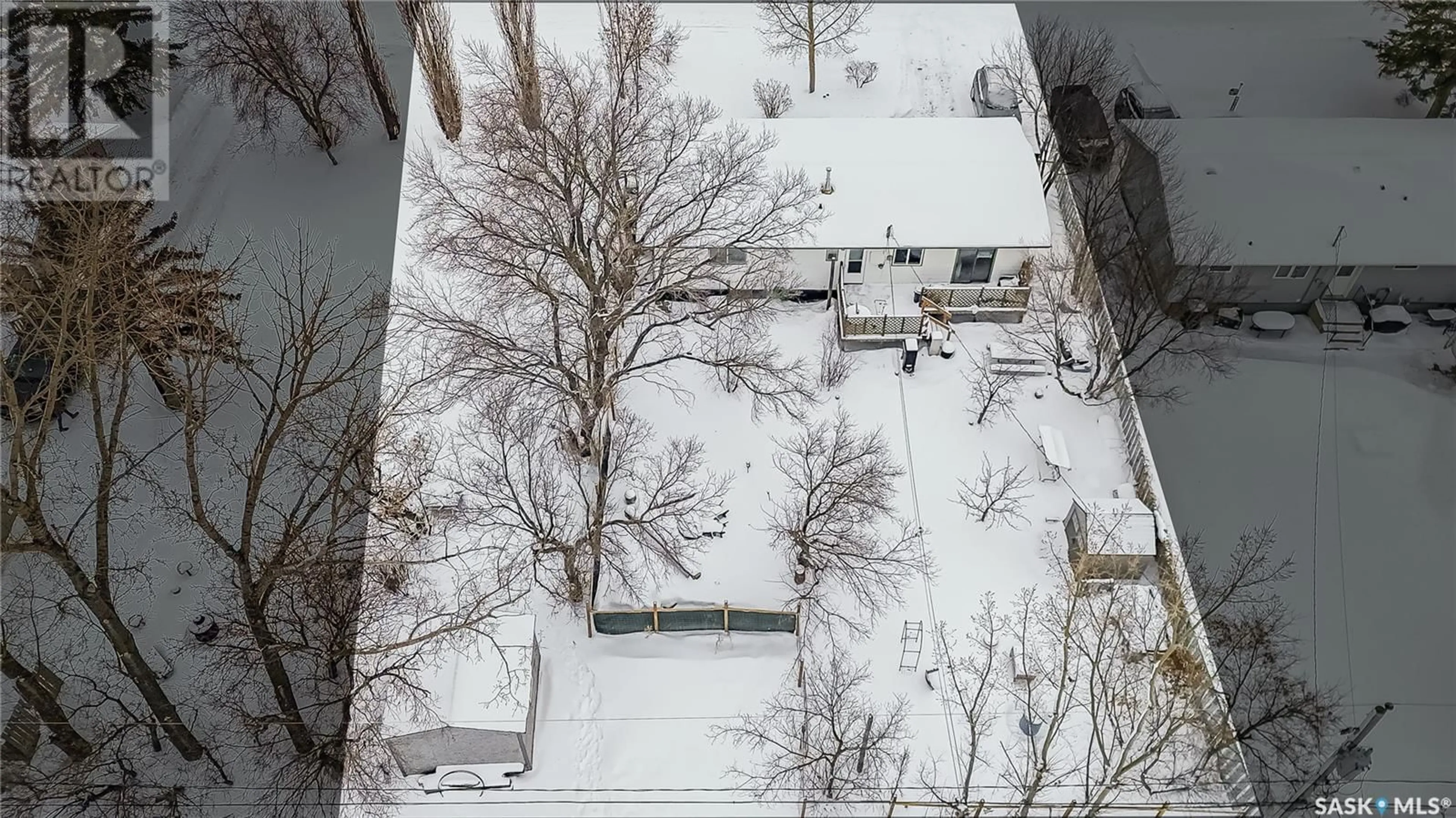 A pic from outside/outdoor area/front of a property/back of a property/a pic from drone, street for 214 Drake AVENUE, Viscount Saskatchewan S0K4M0