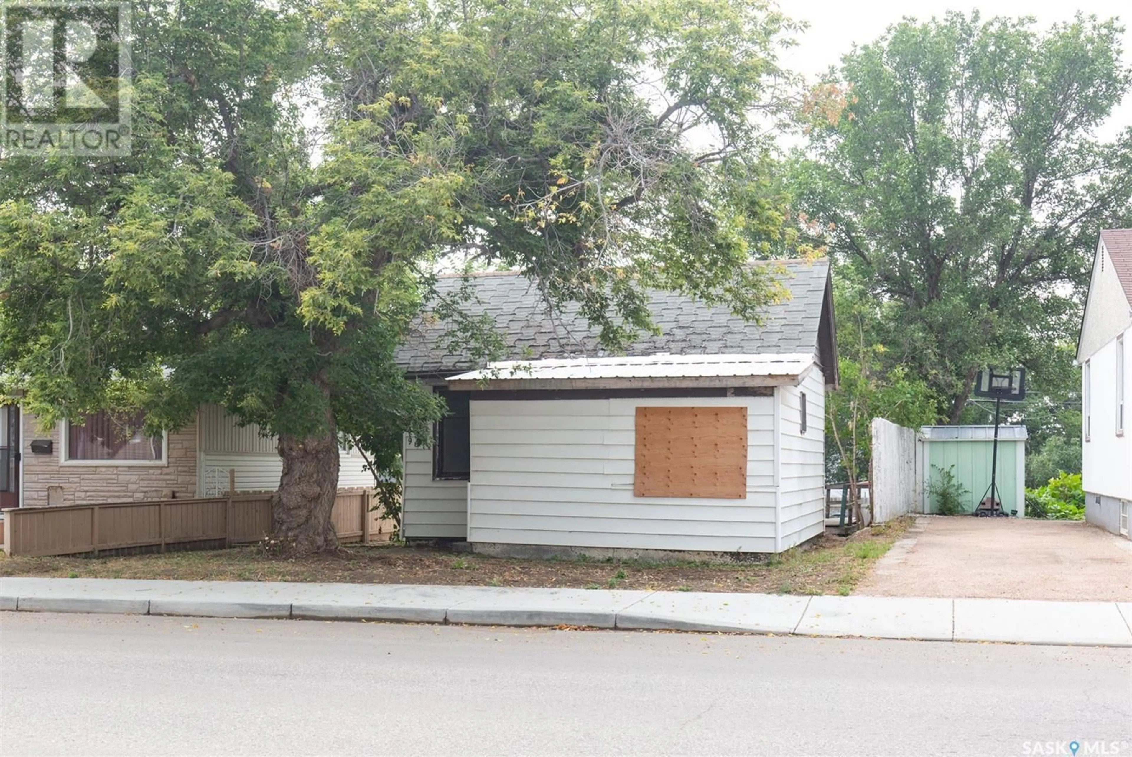 Shed for 961 Caribou STREET W, Moose Jaw Saskatchewan S6H2L4