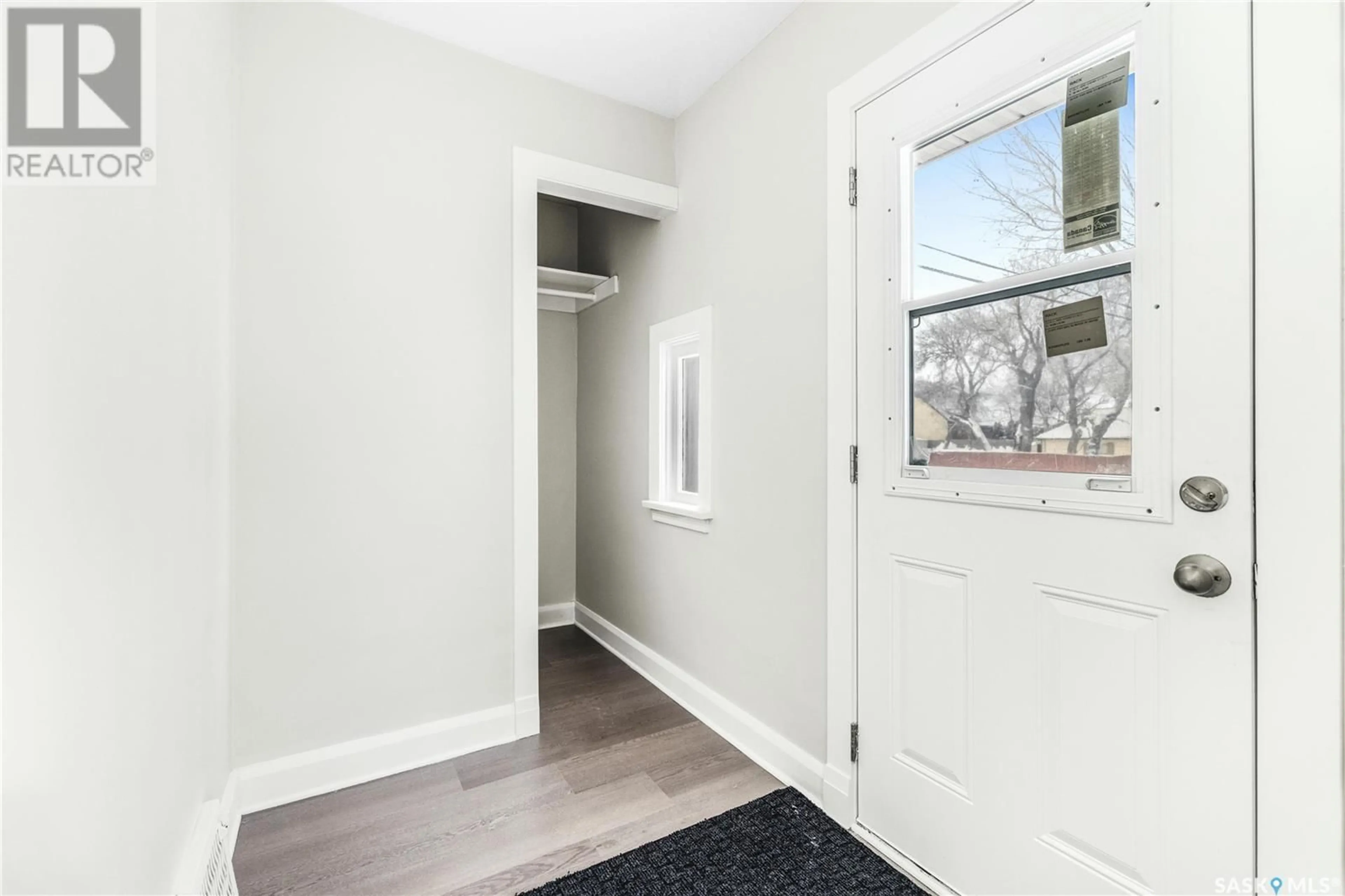 Indoor entryway for 1457 FORGET STREET, Regina Saskatchewan S4T4Y4