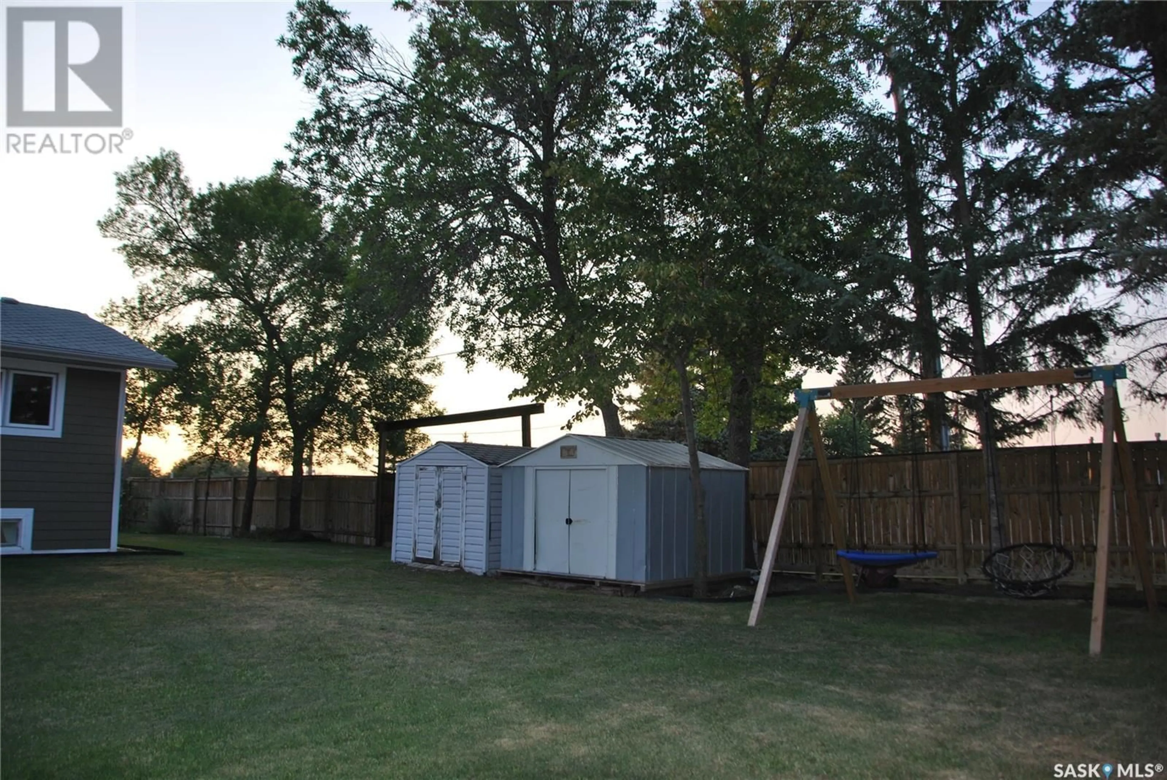 Shed for 817 Main STREET, Oxbow Saskatchewan S0C2B0