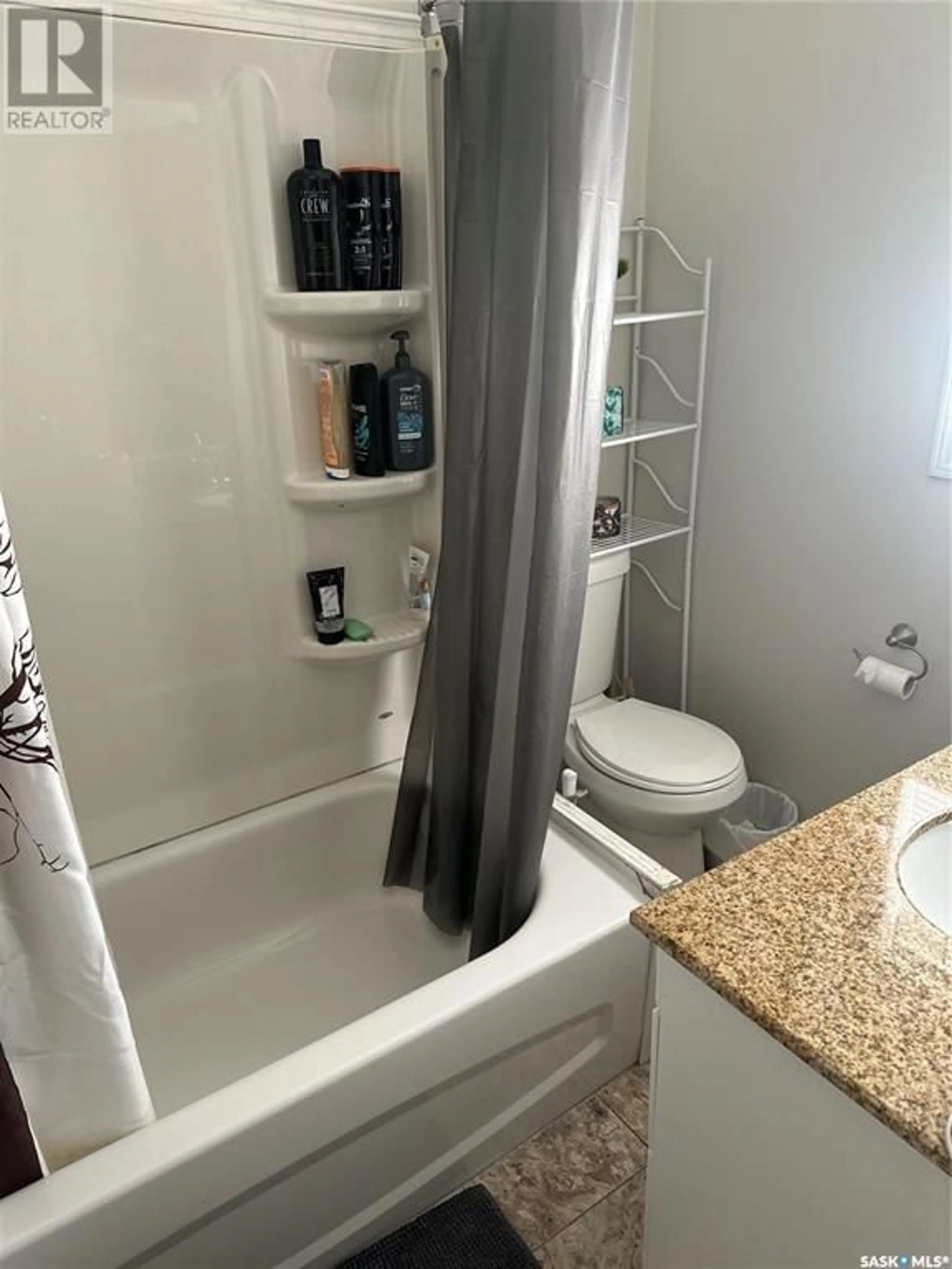 Standard bathroom, unknown for 129 ELDER STREET, Pense Saskatchewan S0G3W0